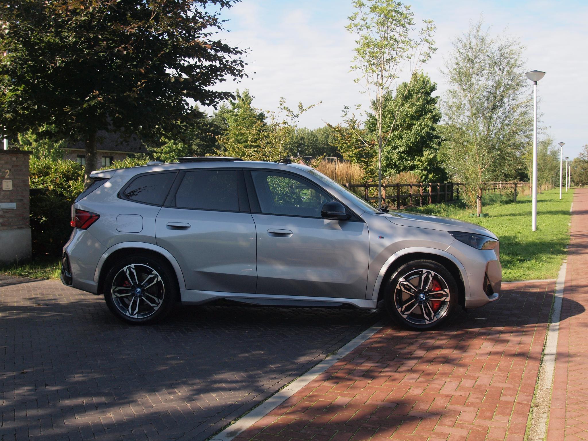 Foto van BMW Ix1 Xdrive30