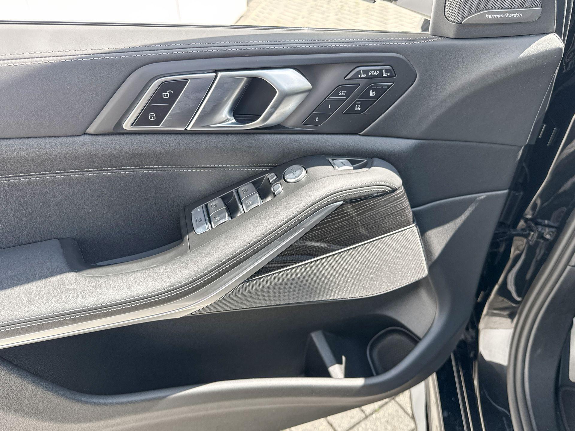 Foto van BMW X7 M60i xDrive