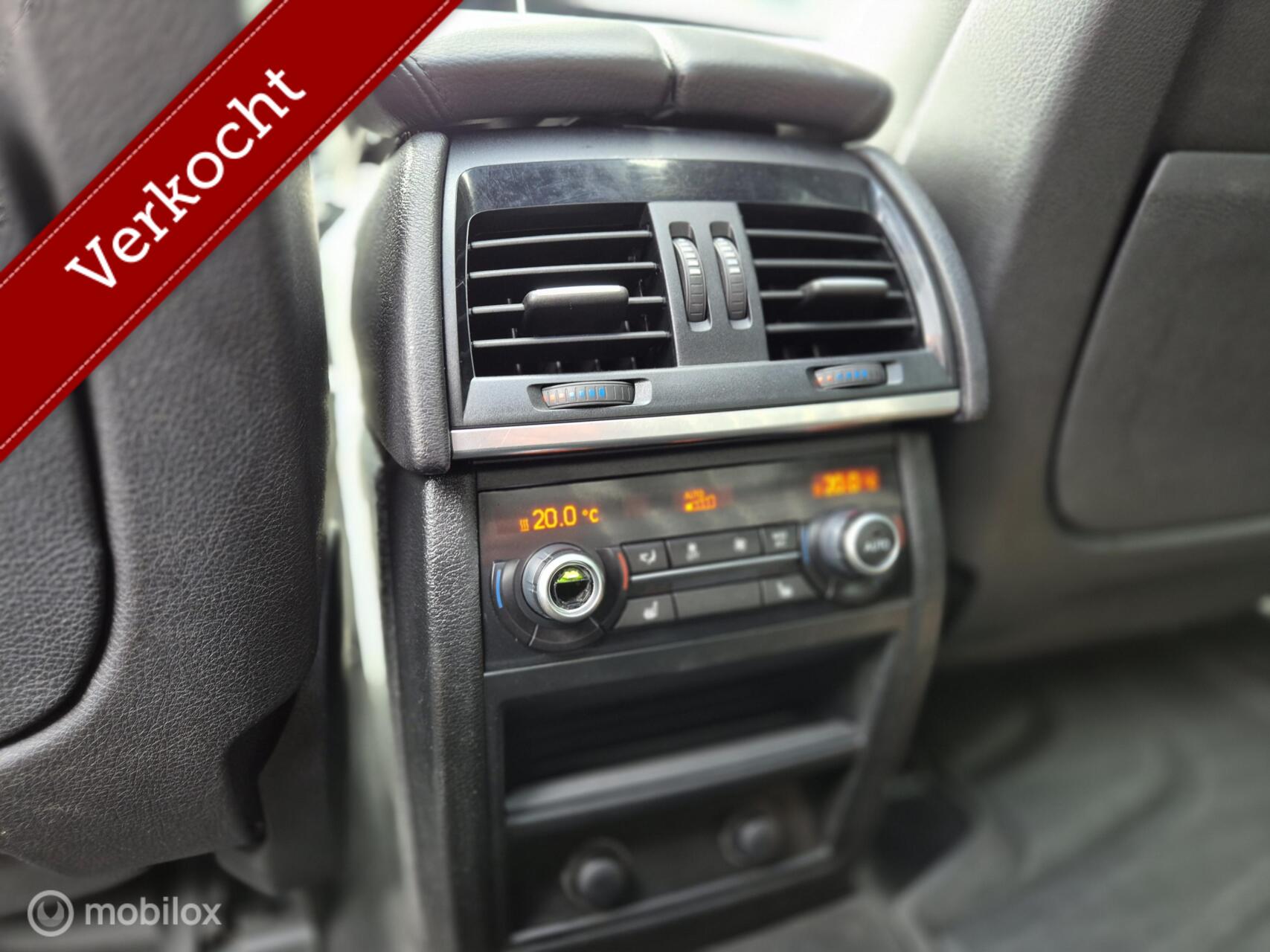 Foto van BMW X5 Xdrive50i