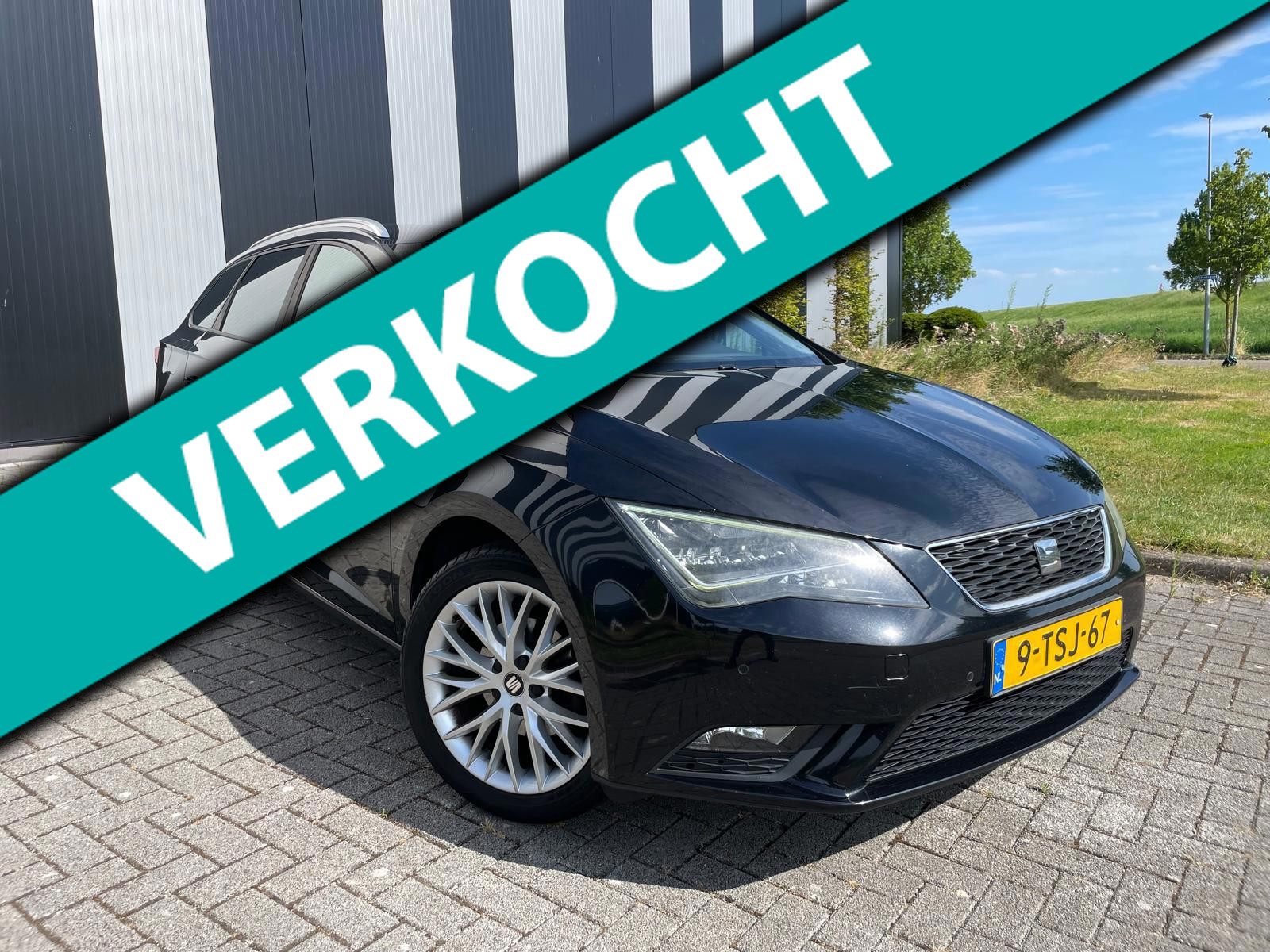 Seat Leon ST 1.2 TSI Style First Edition Led-Navi-Clima-Pdc-Cruise-Lmv-Trekhaak 2014 - voorkant
