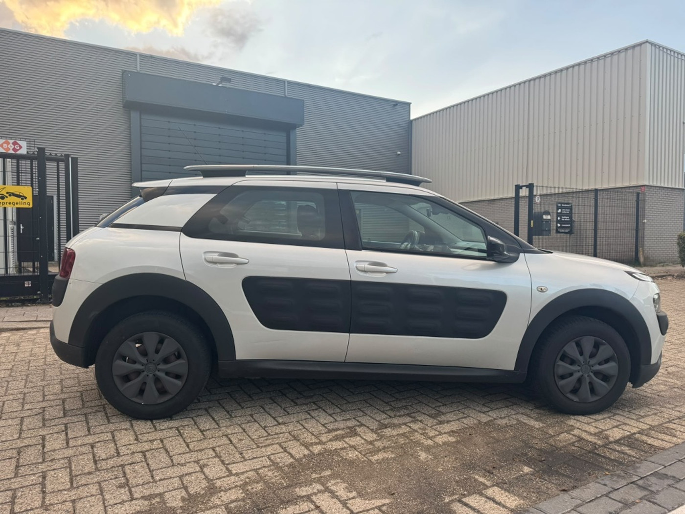 Foto van Citroen C4 Cactus
