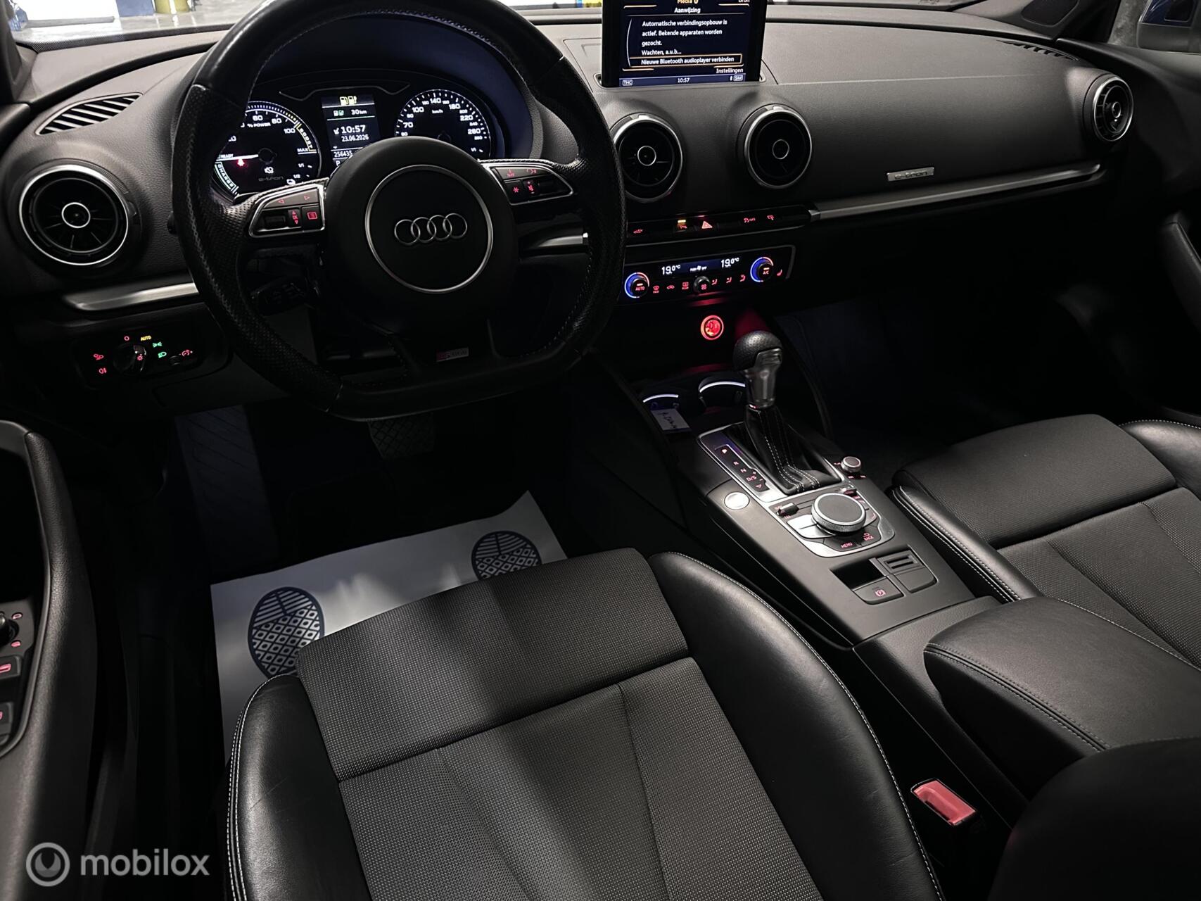 Foto van Audi A3 Sportback E-tron