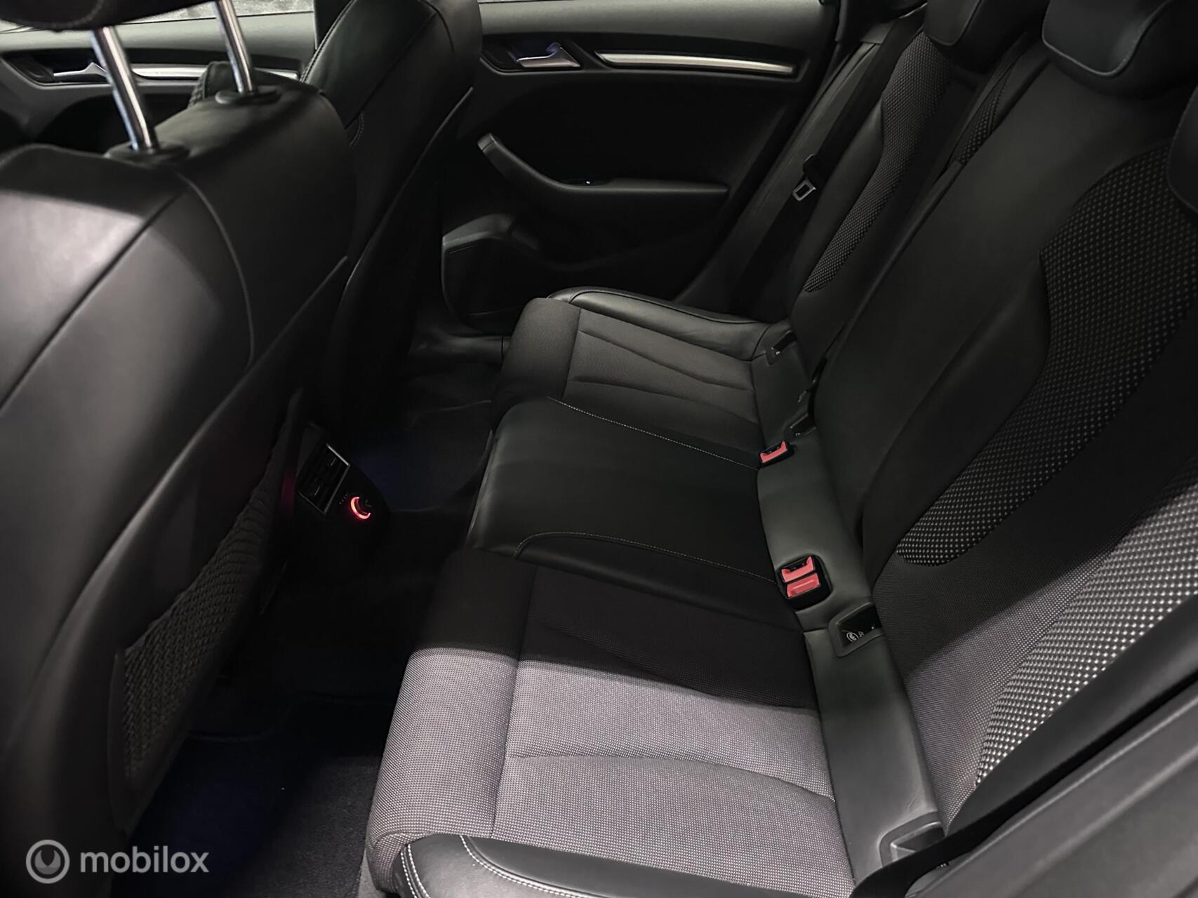 Foto van Audi A3 Sportback E-tron