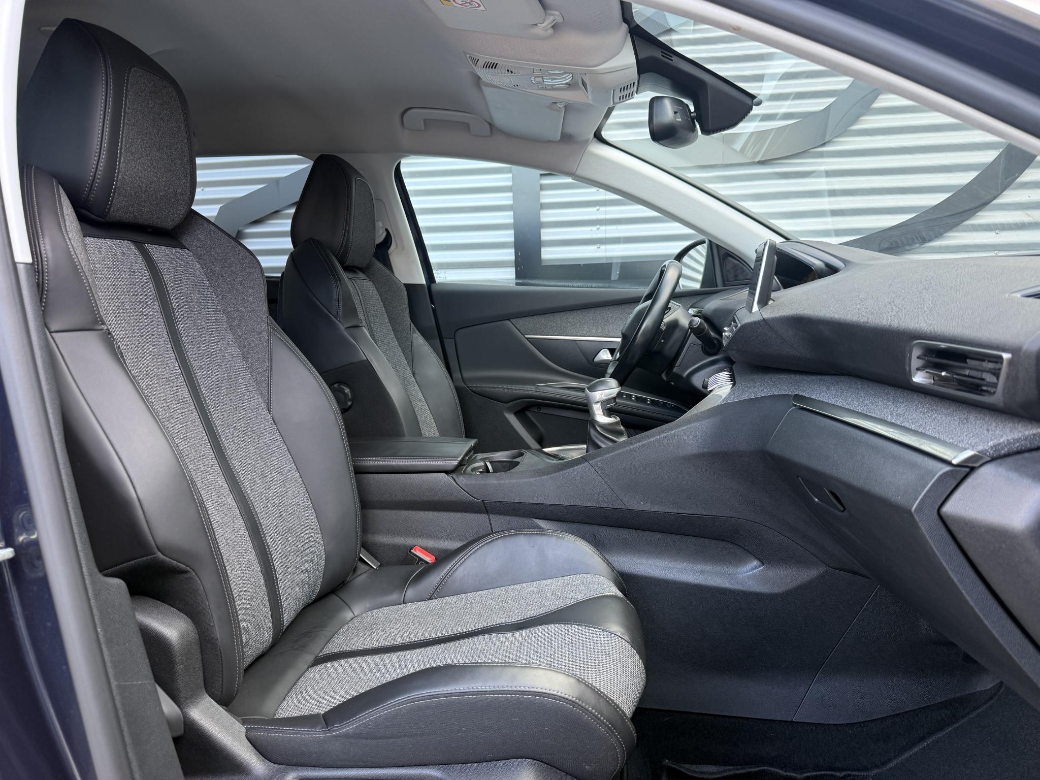 Foto van Peugeot 5008