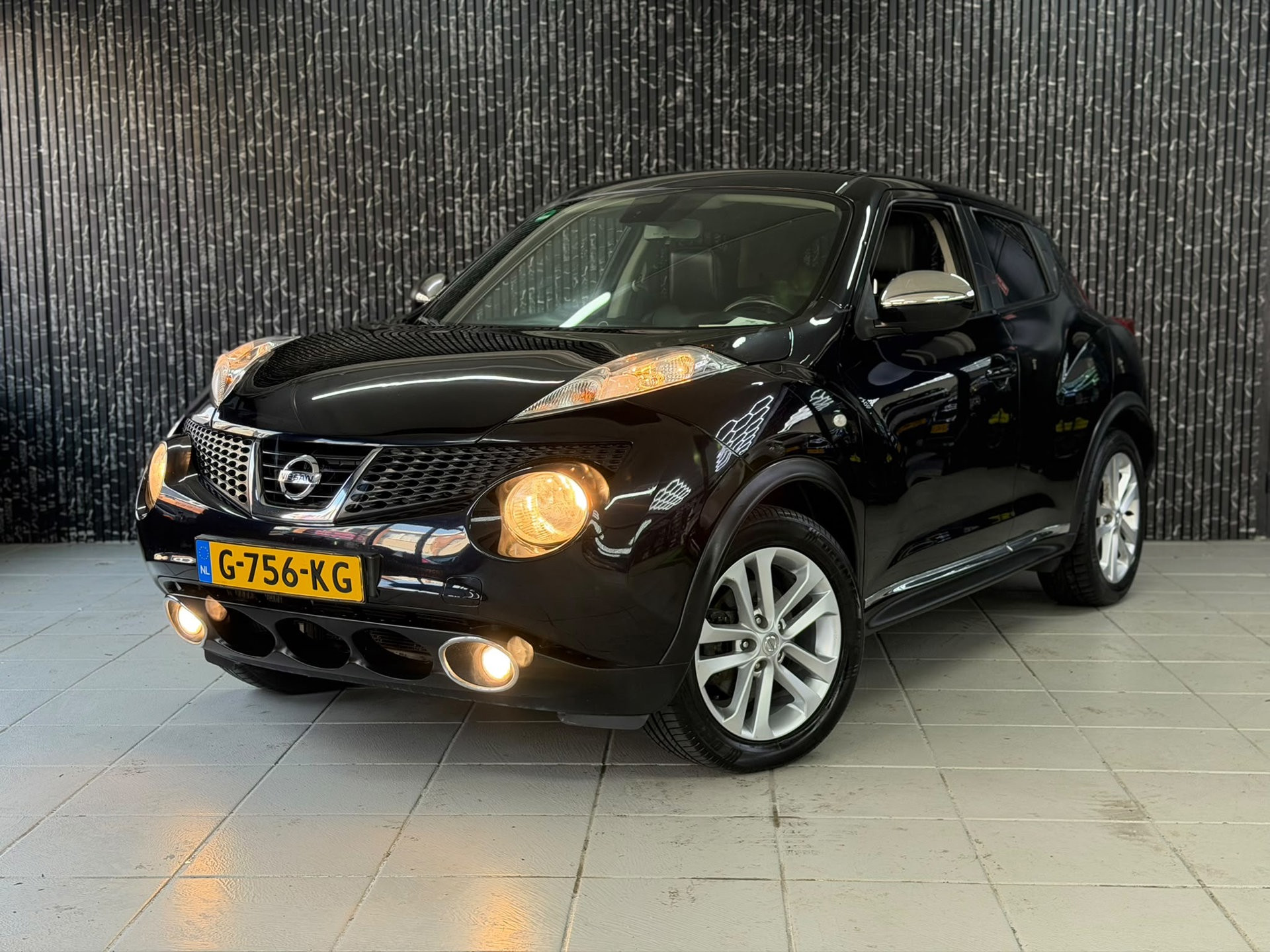 Nissan Nissan Juke 1.6 DIG-T Tekna All-Mode 2010 - voorkant