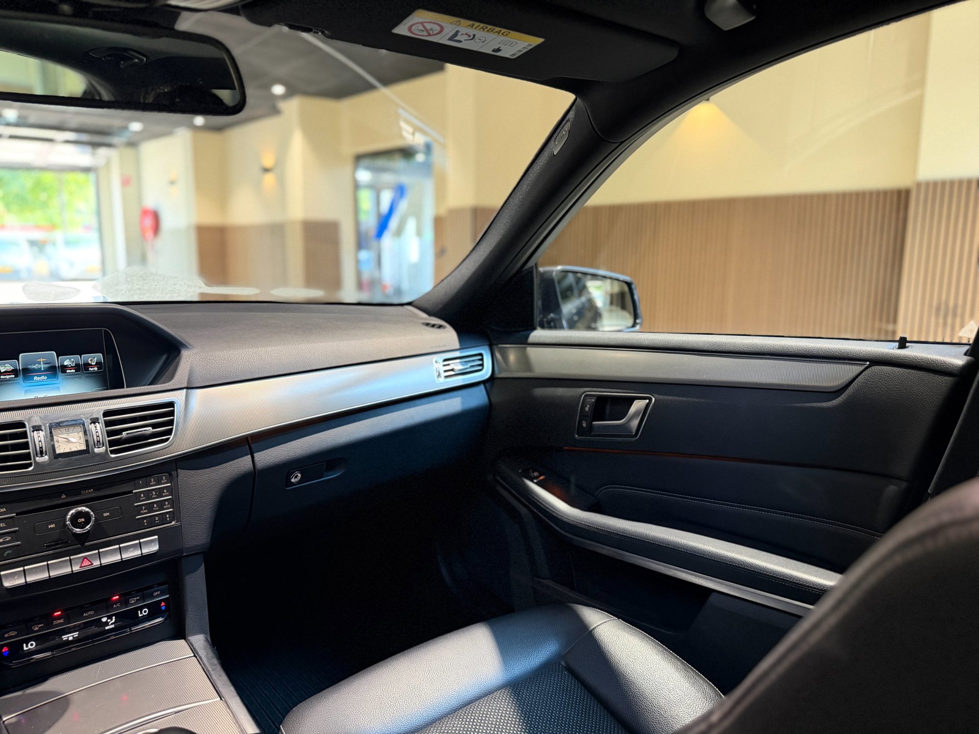 Foto van Mercedes-Benz E 200