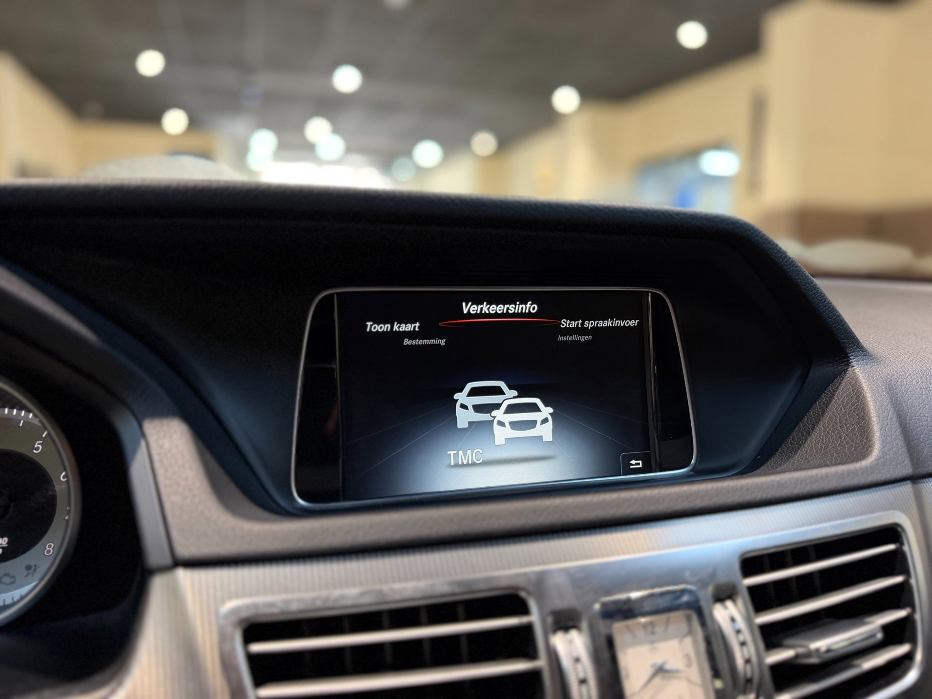 Foto van Mercedes-Benz E 200