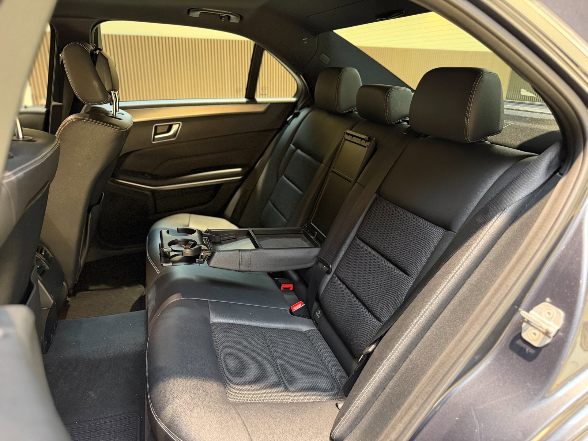 Foto van Mercedes-Benz E 200