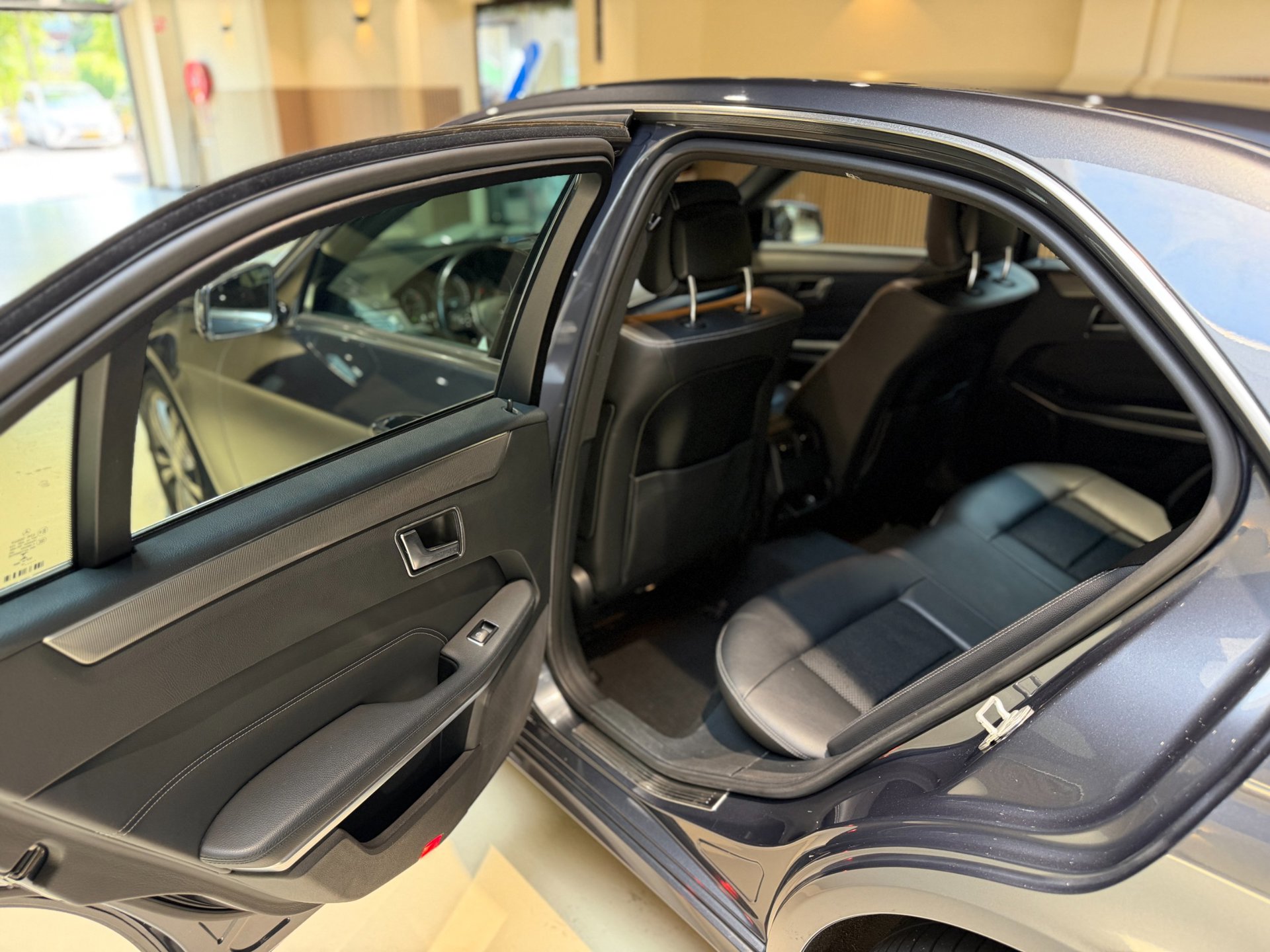 Foto van Mercedes-Benz E 200