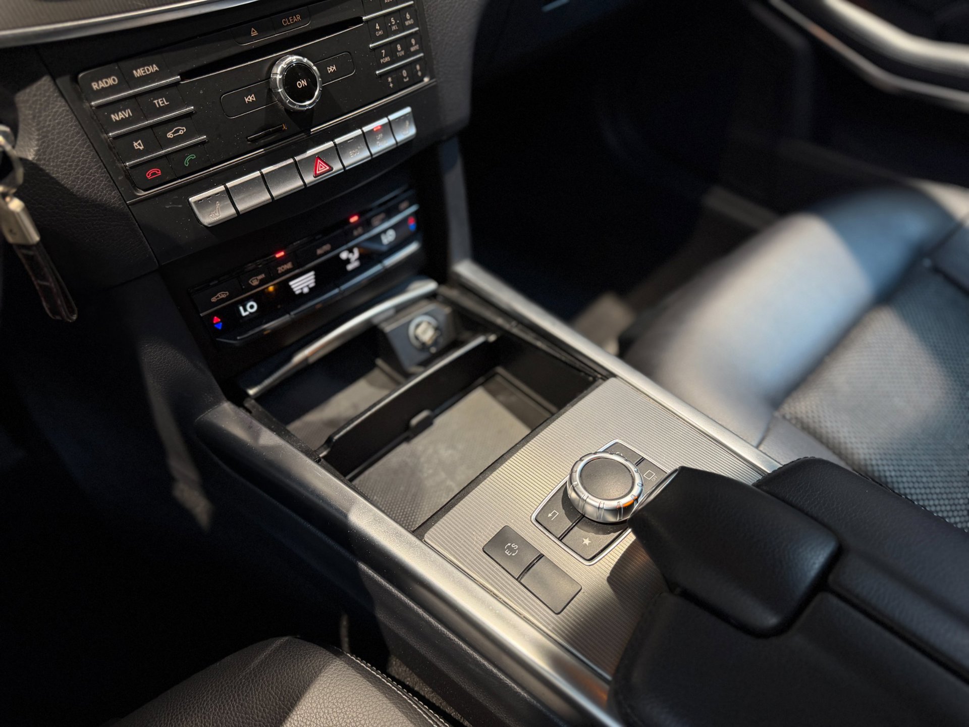 Foto van Mercedes-Benz E 200