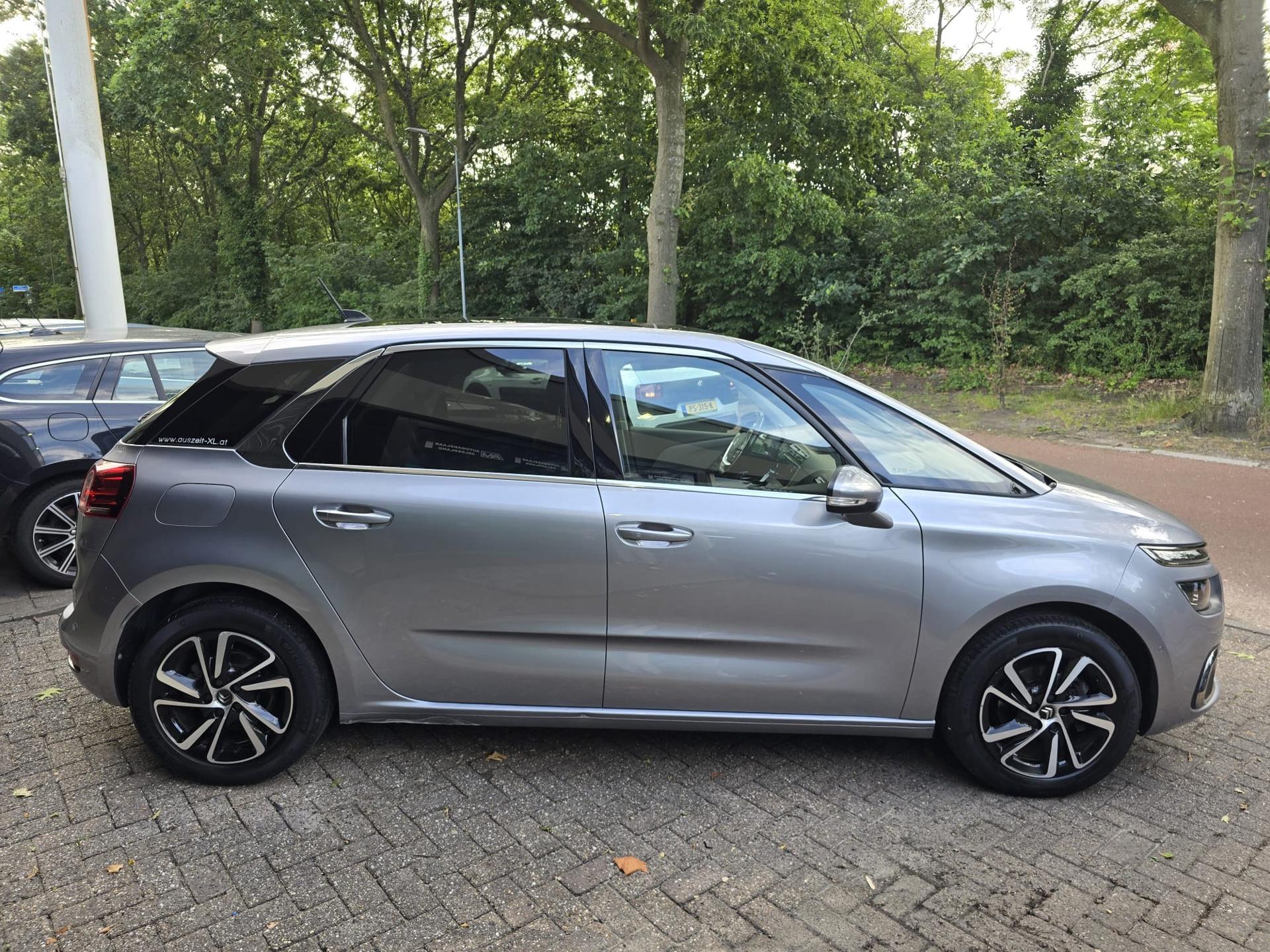 Foto van Citroen C4 Spacetourer