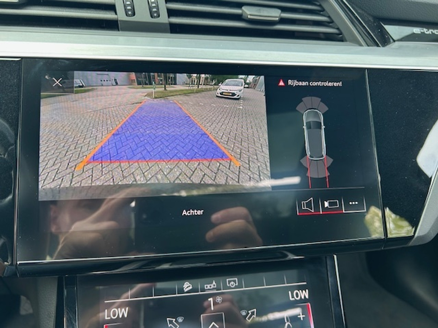 Foto van Audi E-tron 50