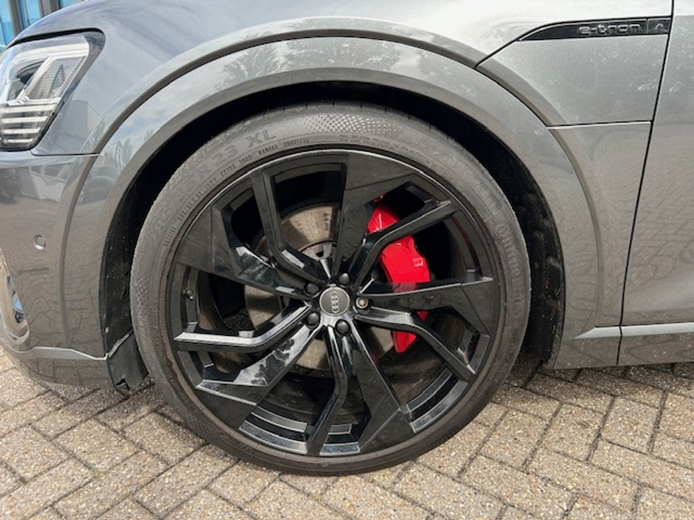 Foto van Audi E-tron 50