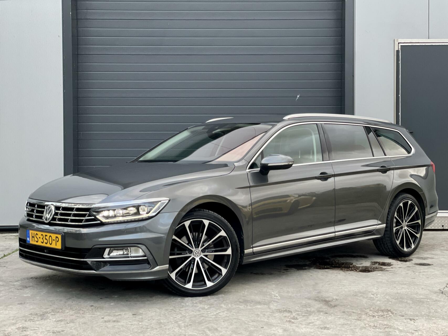 Volkswagen Passat Variant 1.6 TDI | R-Line | Highline | Massage 2015 - voorkant