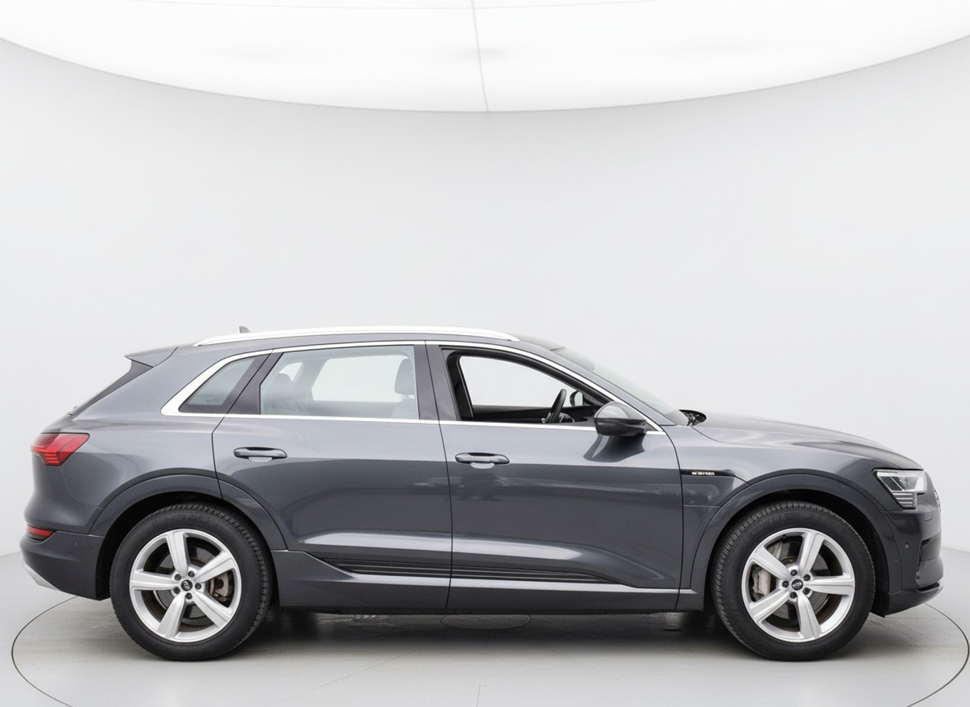 Foto van Audi E-tron 50