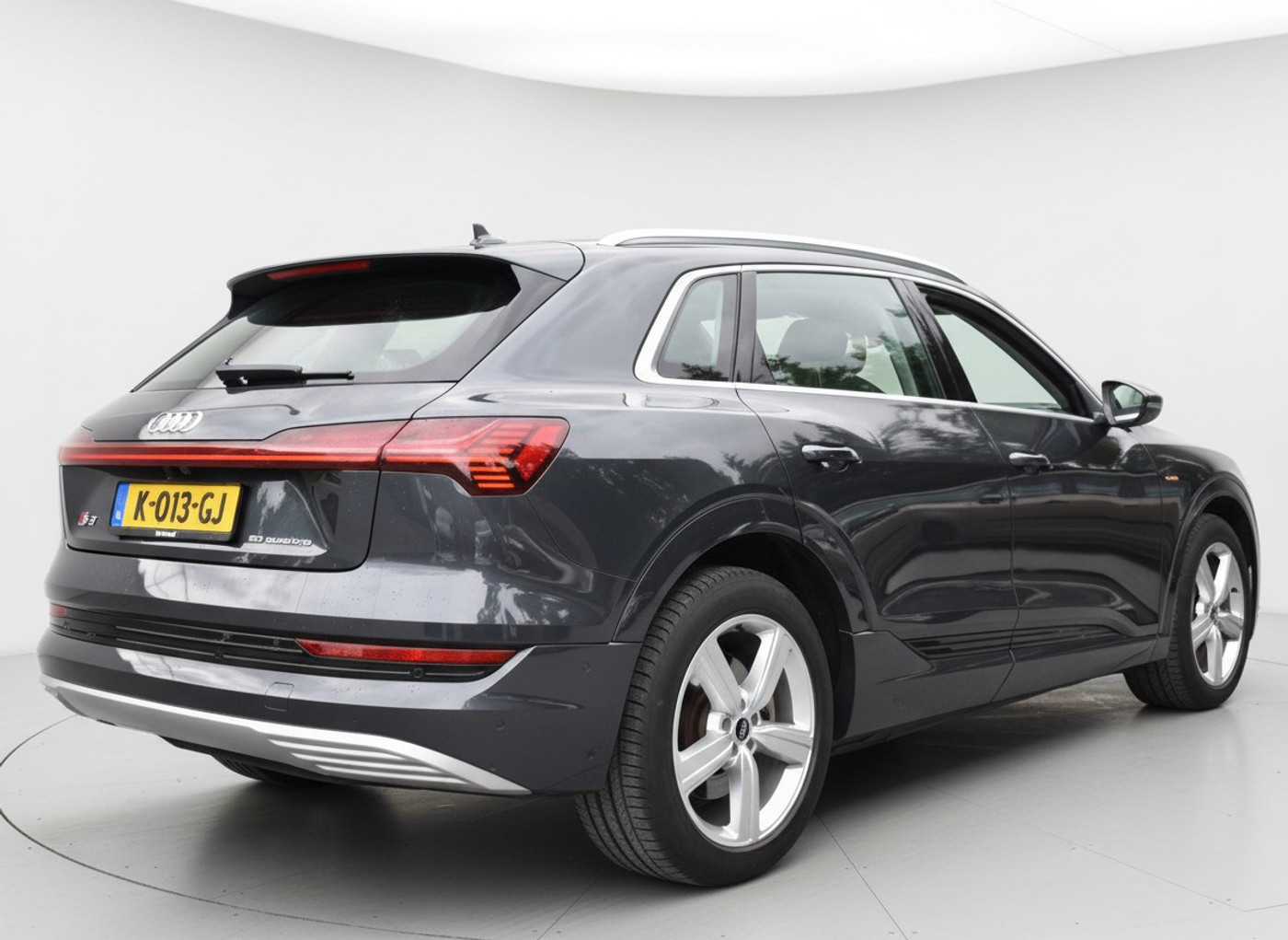 Foto van Audi E-tron 50