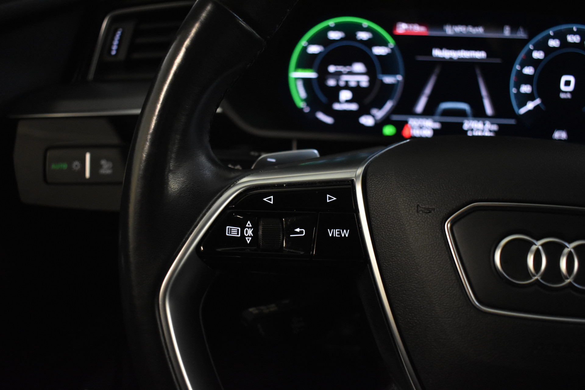 Foto van Audi E-tron 50