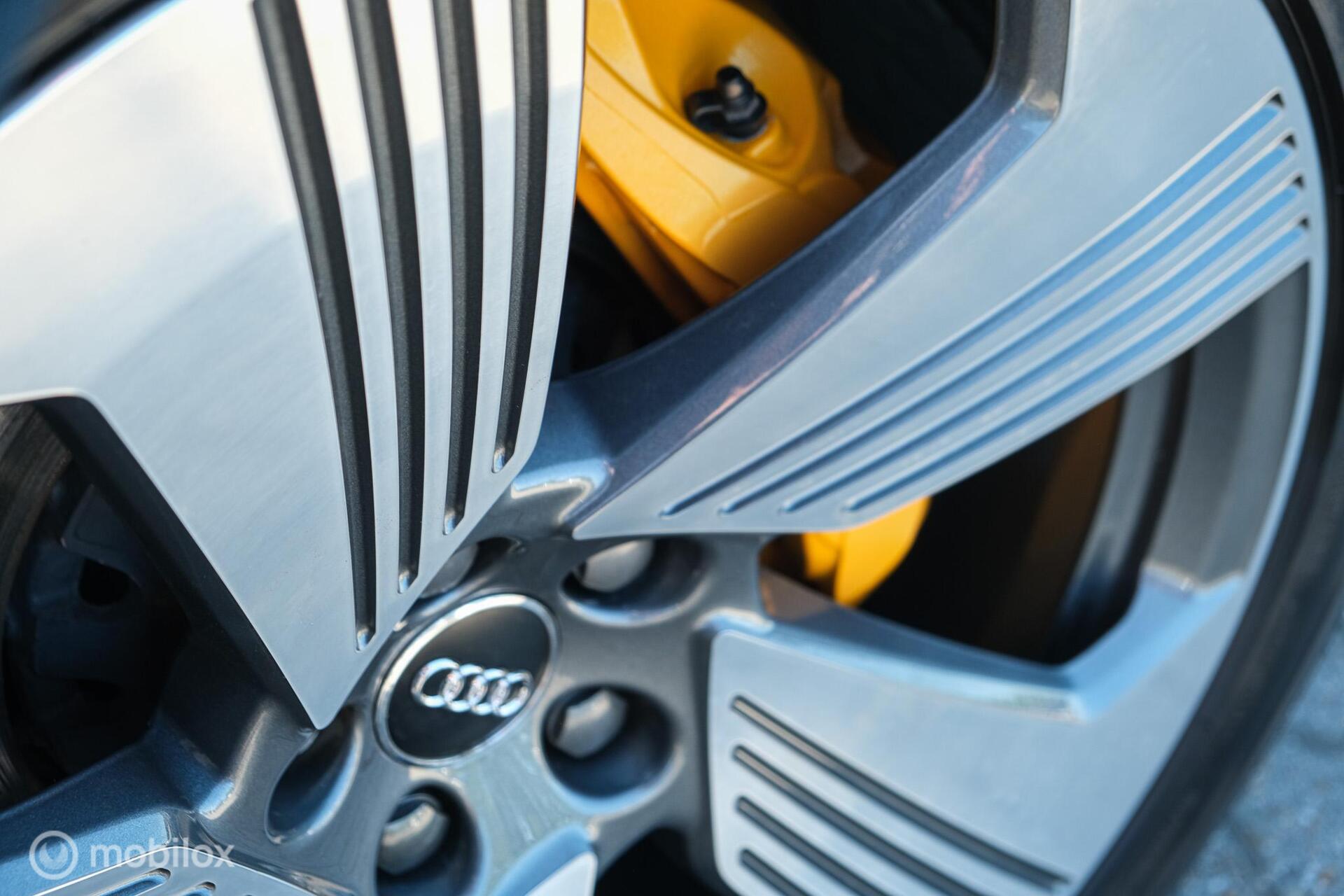 Foto van Audi Audi E-tron