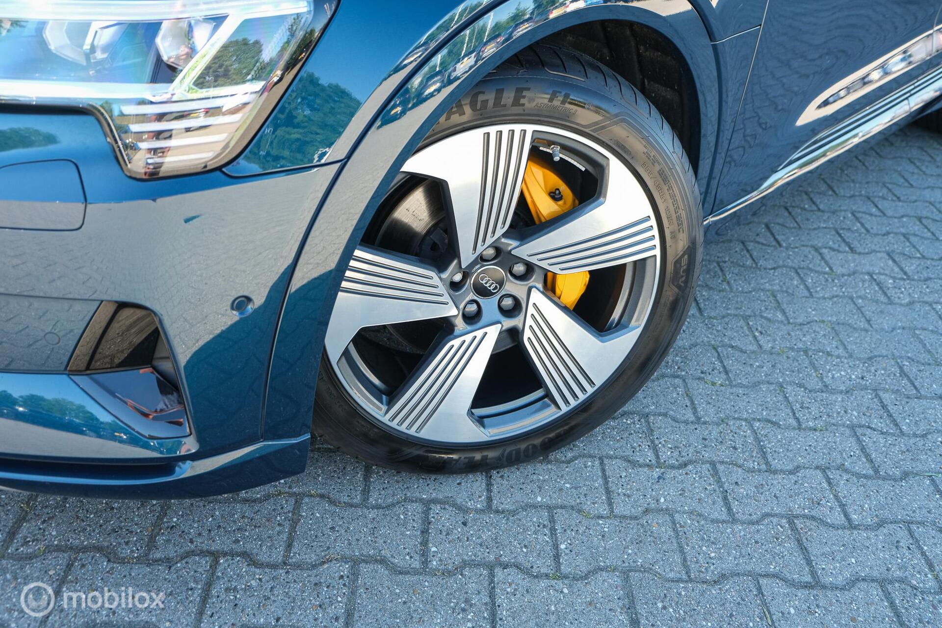 Foto van Audi Audi E-tron