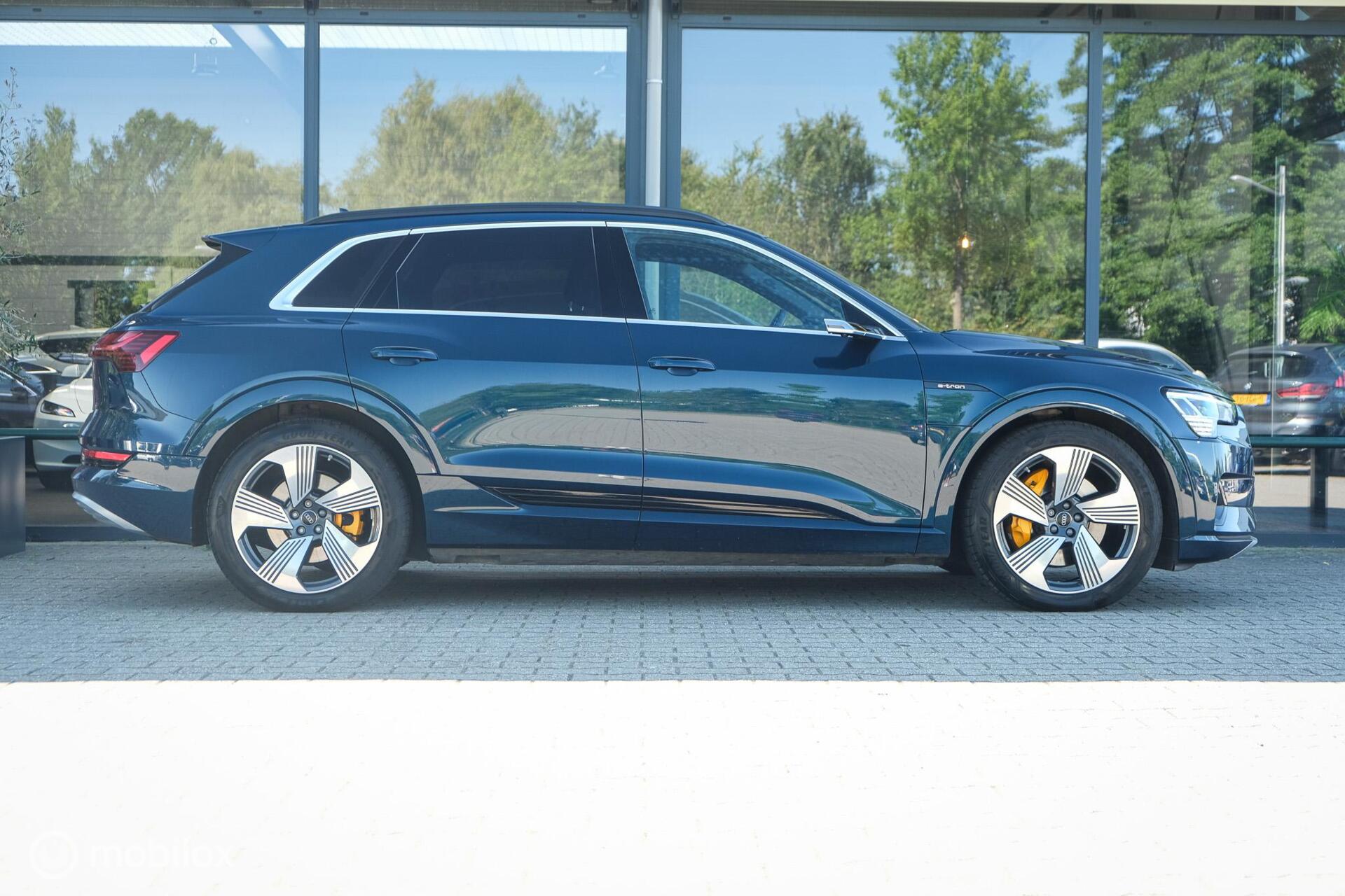 Foto van Audi Audi E-tron