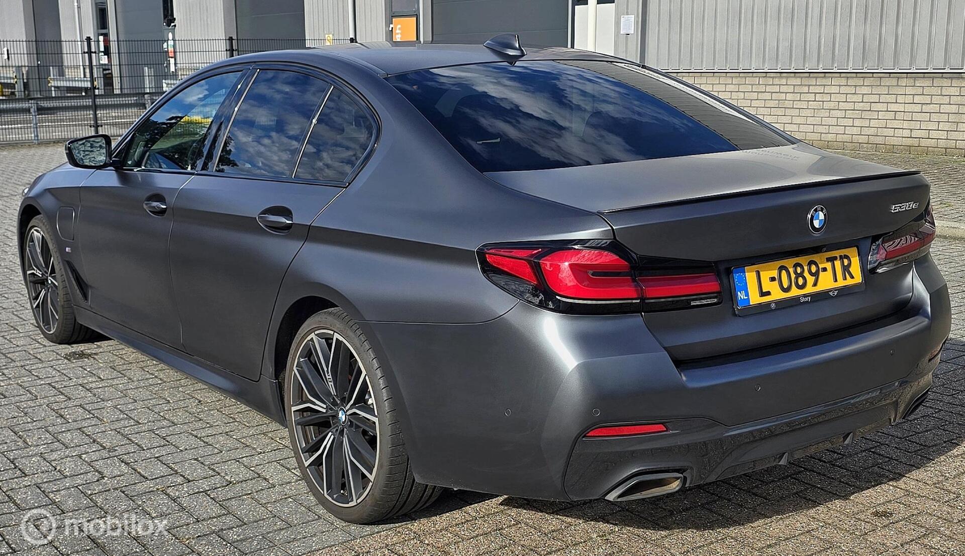 Foto van BMW 530e