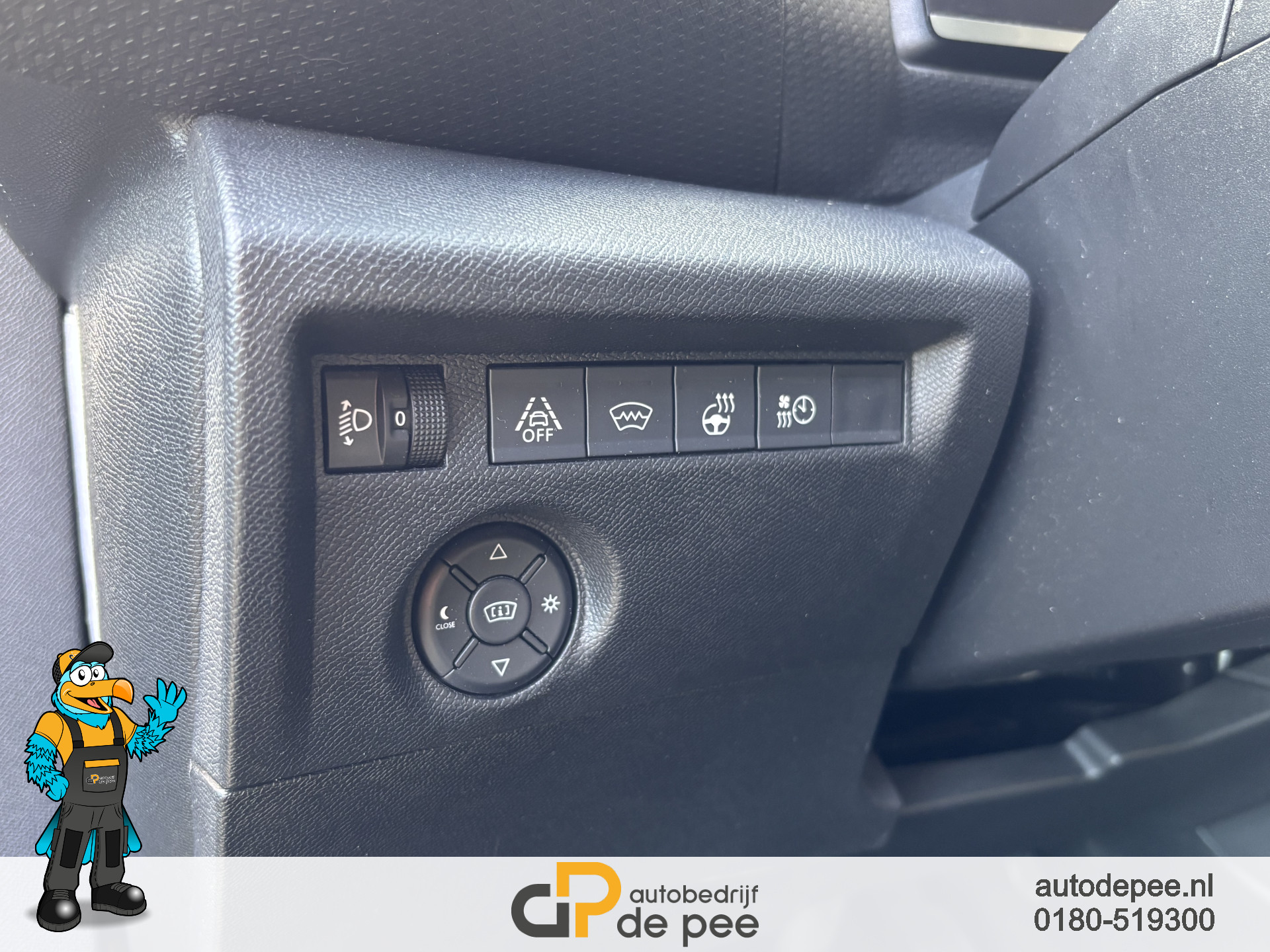 Foto van Citroen E-c4