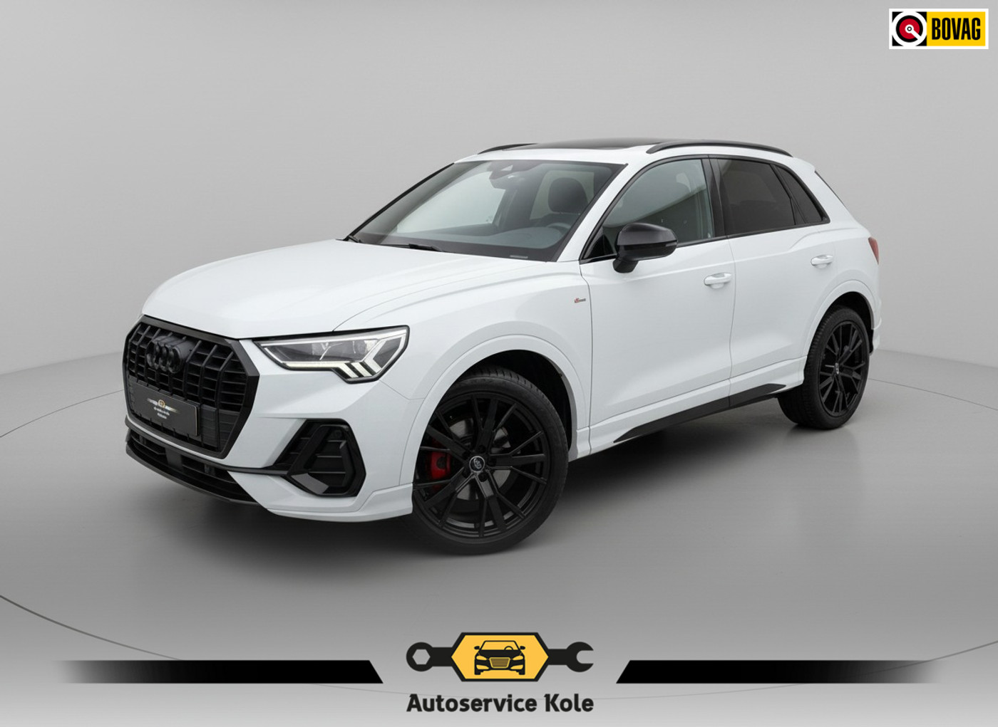 Audi Q3 35 TFSI S Line Edition * Panorama * Trekhaak * Stoelverwarming * Camera * 2020 - voorkant