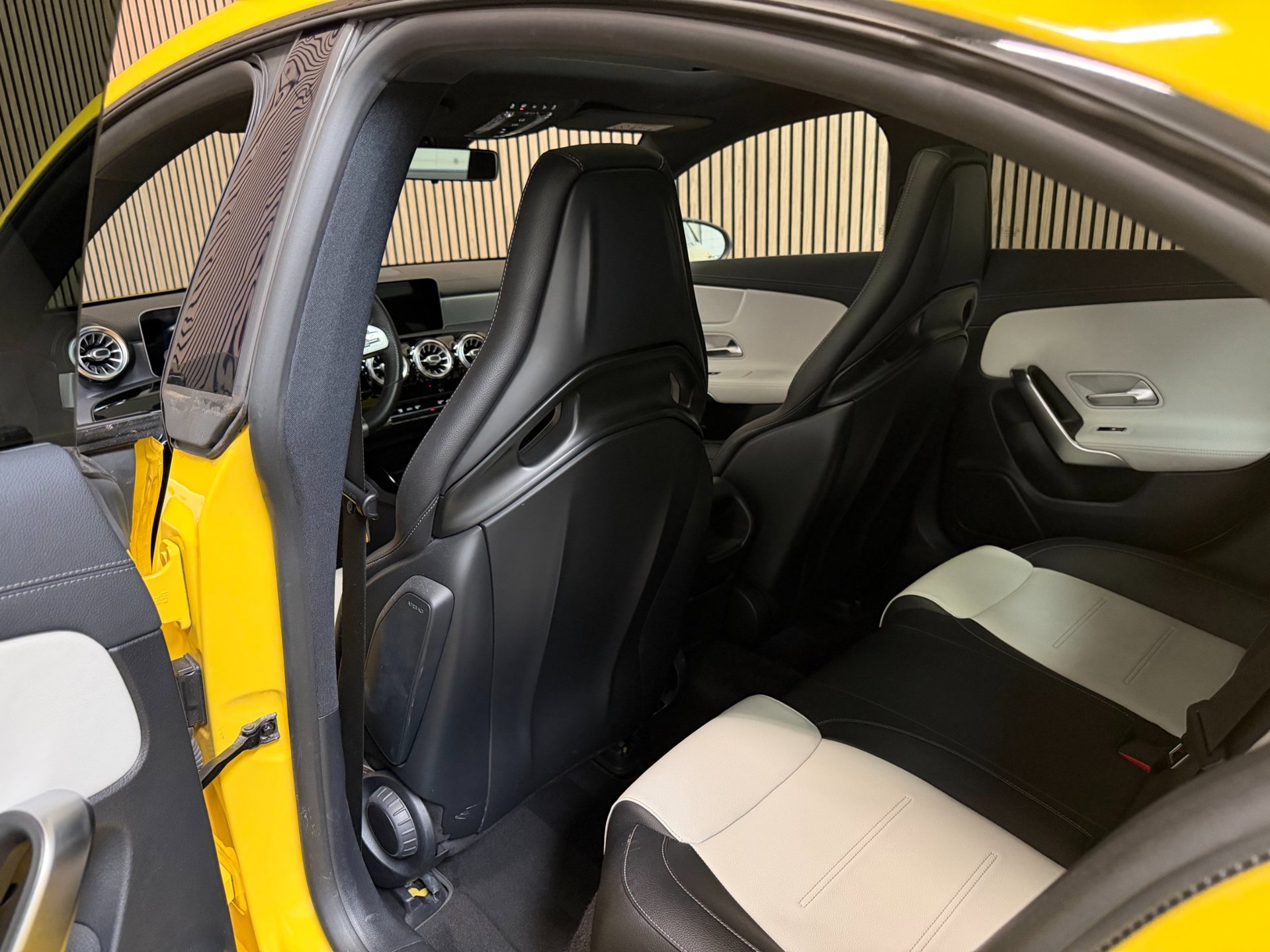 Foto van Mercedes-Benz AMG Cla 35