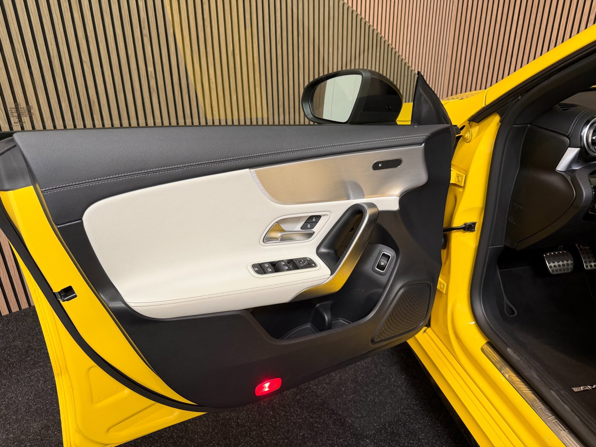 Foto van Mercedes-Benz AMG Cla 35