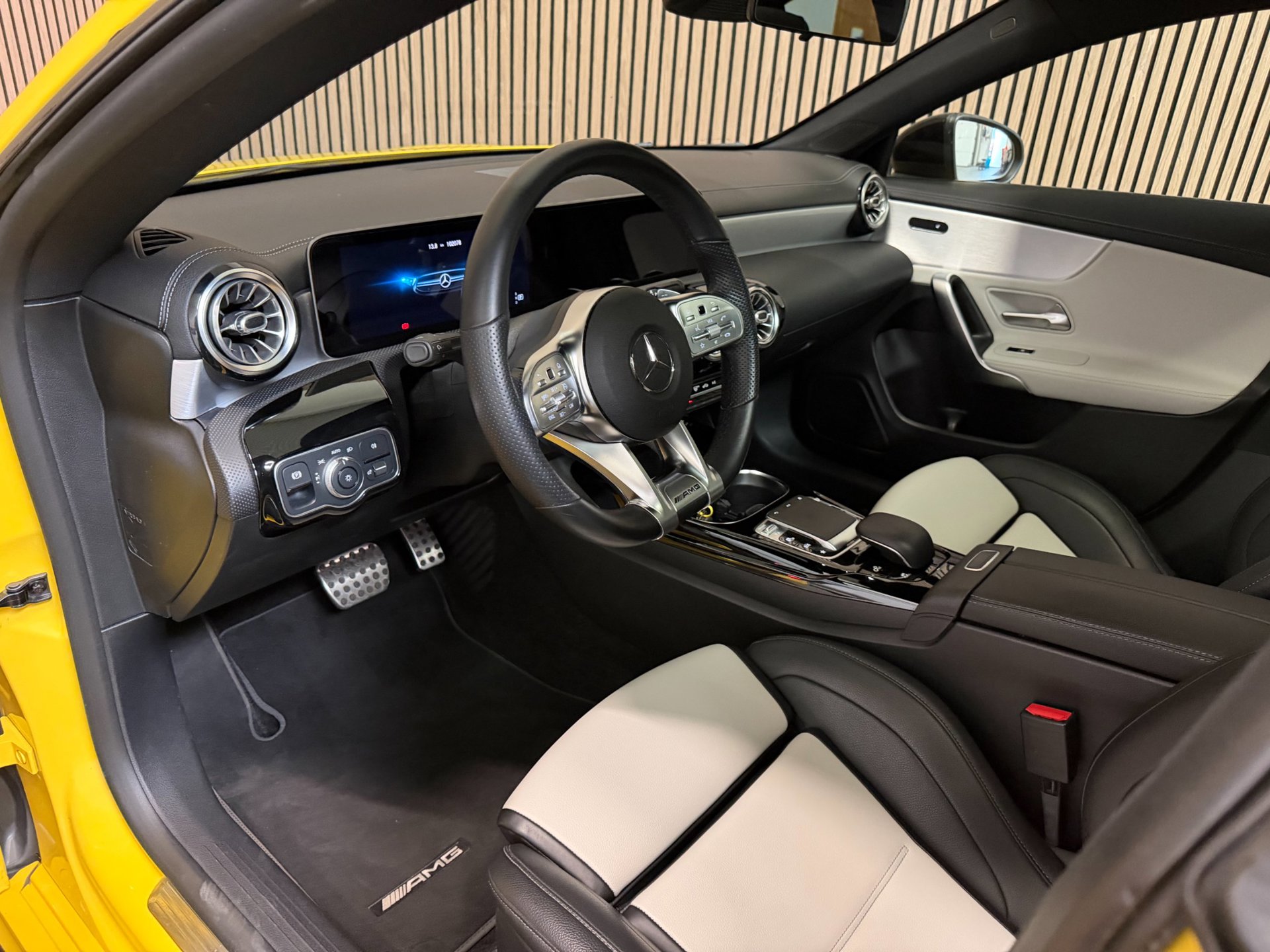 Foto van Mercedes-Benz AMG Cla 35