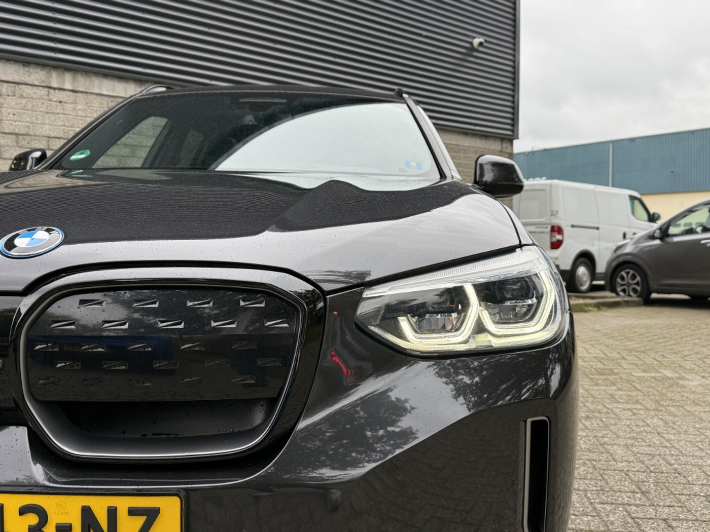 Foto van BMW Ix3