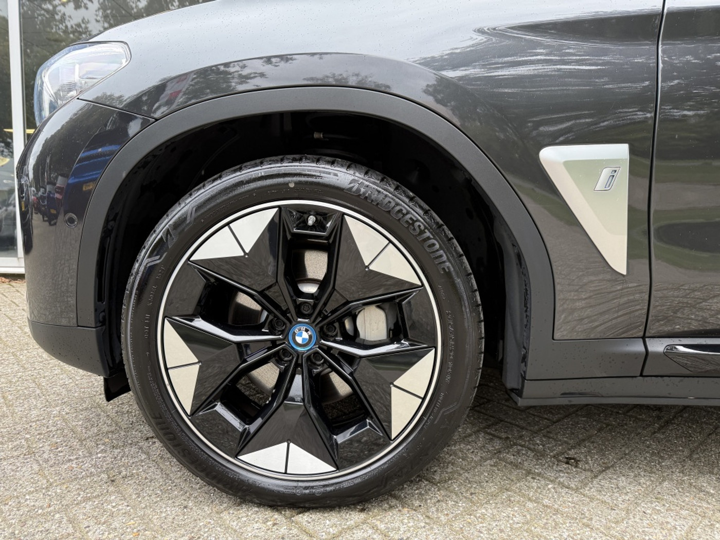 Foto van BMW Ix3