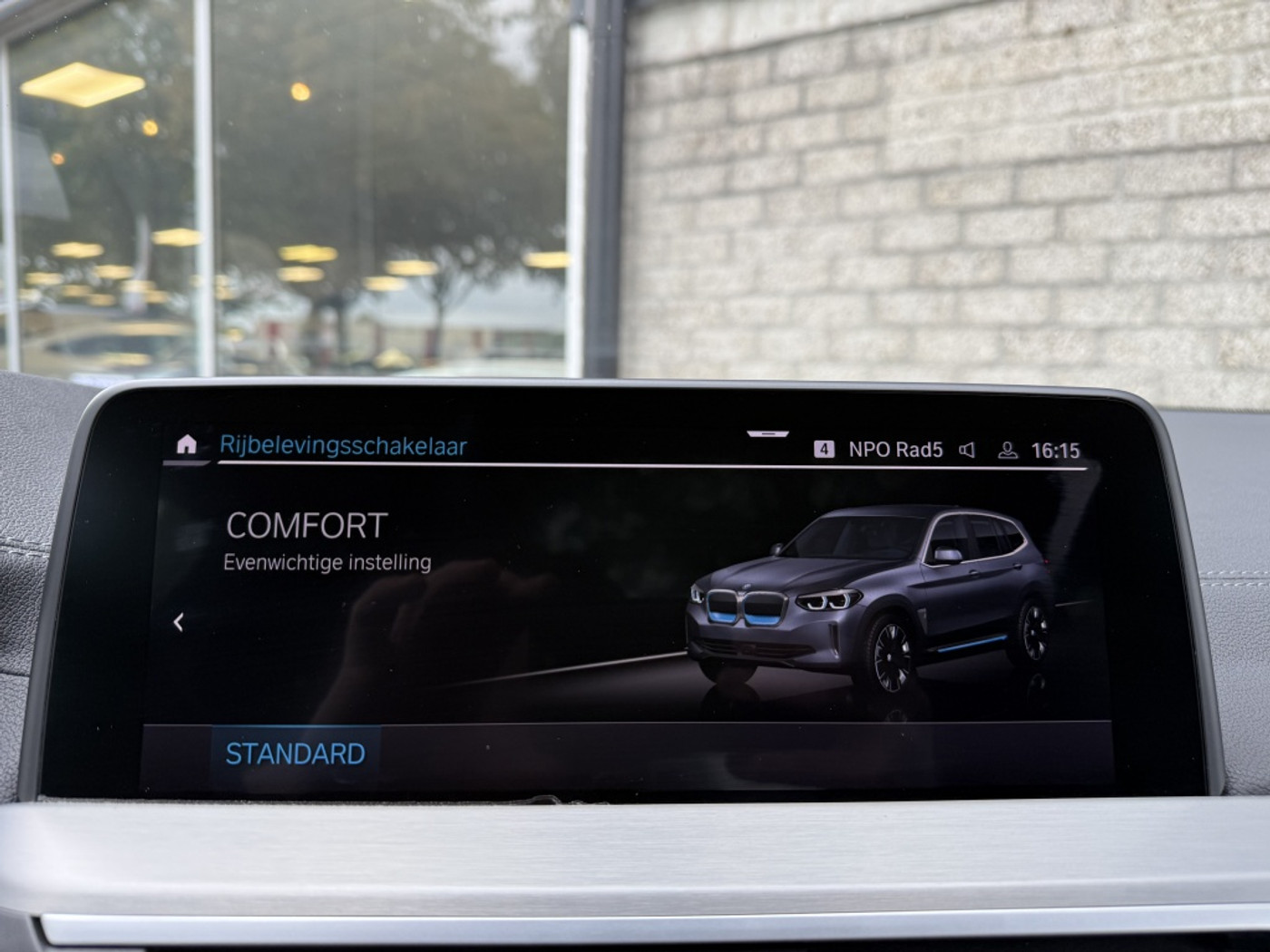 Foto van BMW Ix3