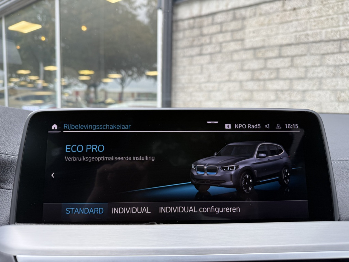 Foto van BMW Ix3