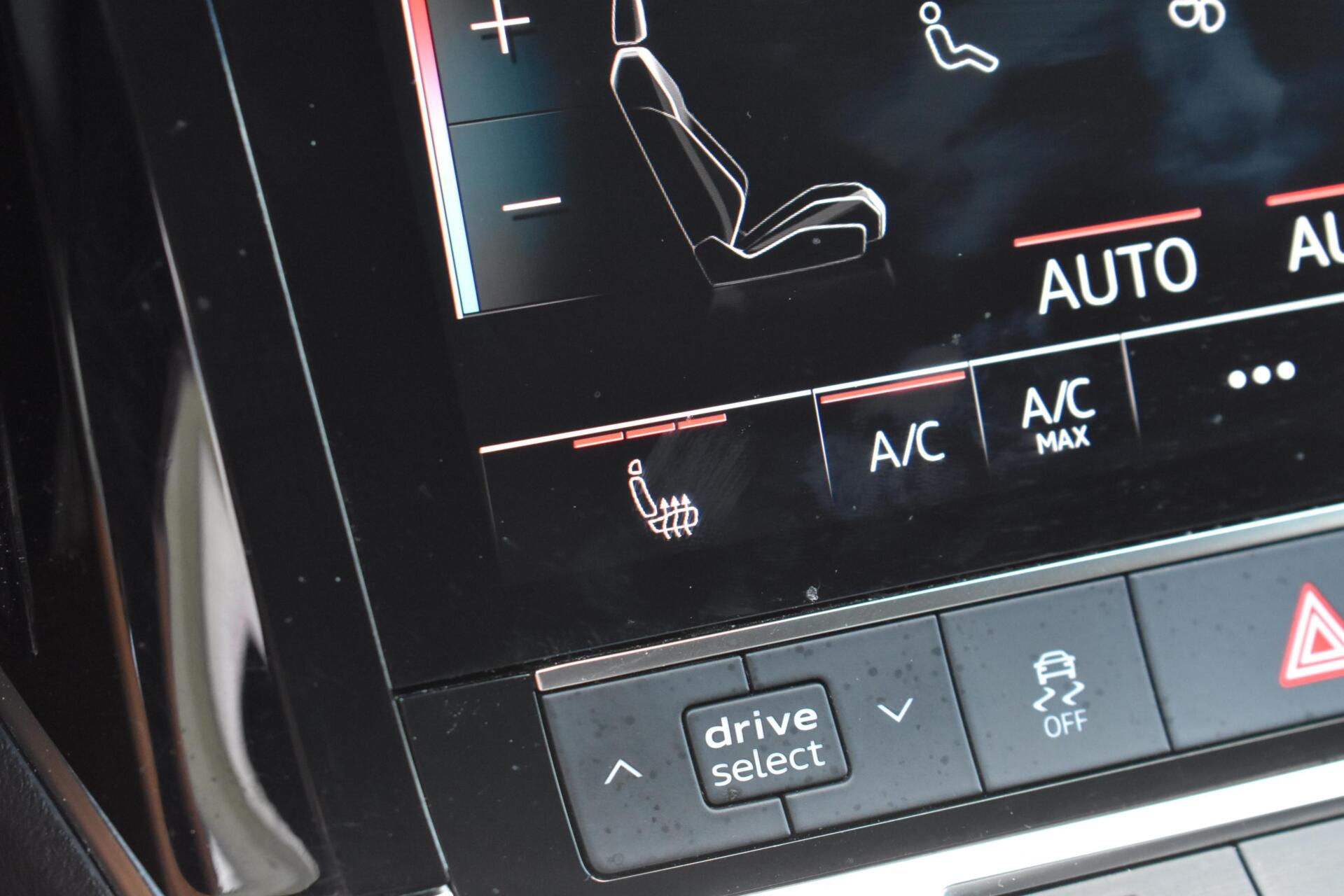 Foto van Audi E-tron 50