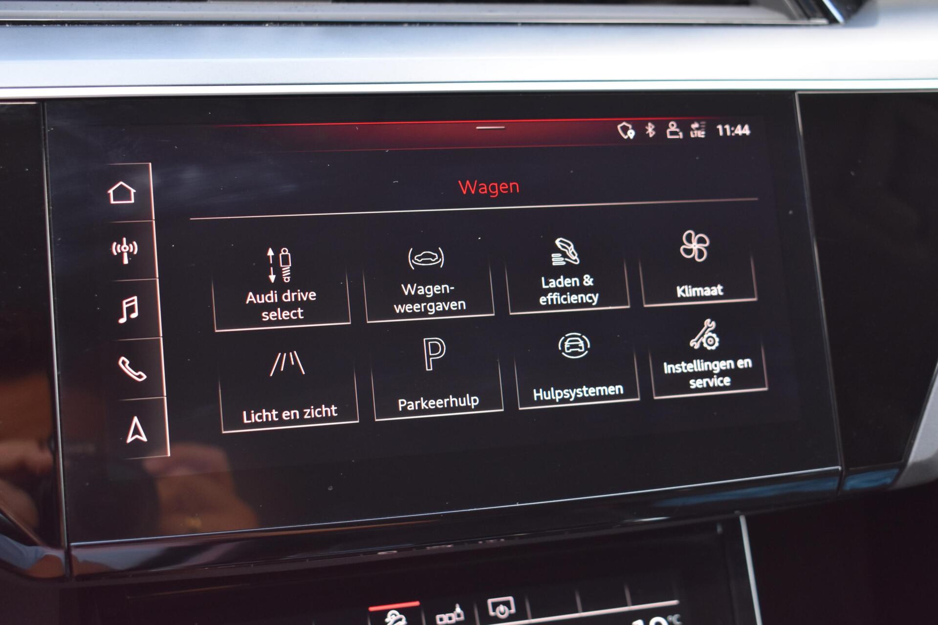 Foto van Audi E-tron 50