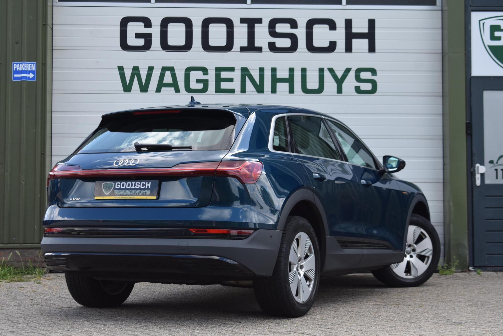 Foto van Audi E-tron 50