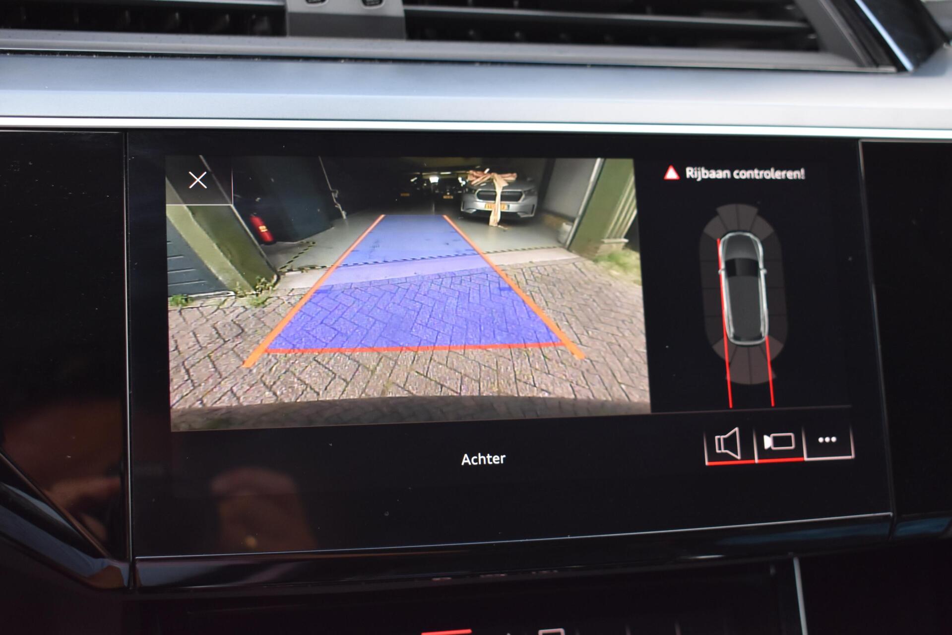 Foto van Audi E-tron 50