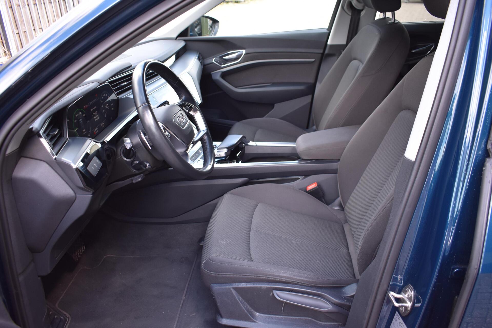 Foto van Audi E-tron 50