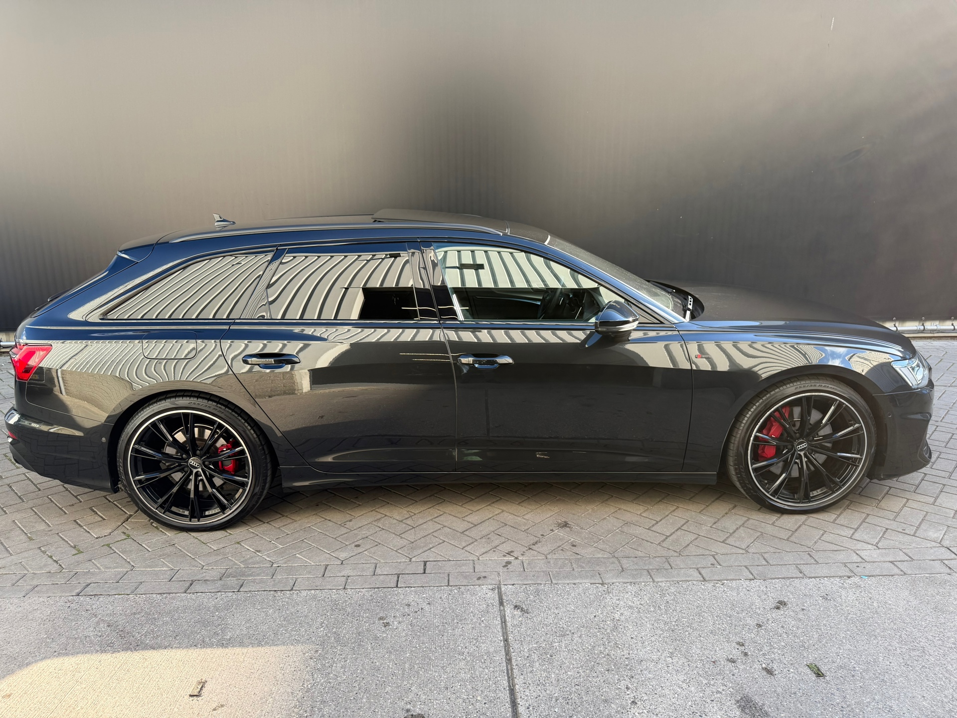 Foto van Audi A6 Avant 55 TFSI E