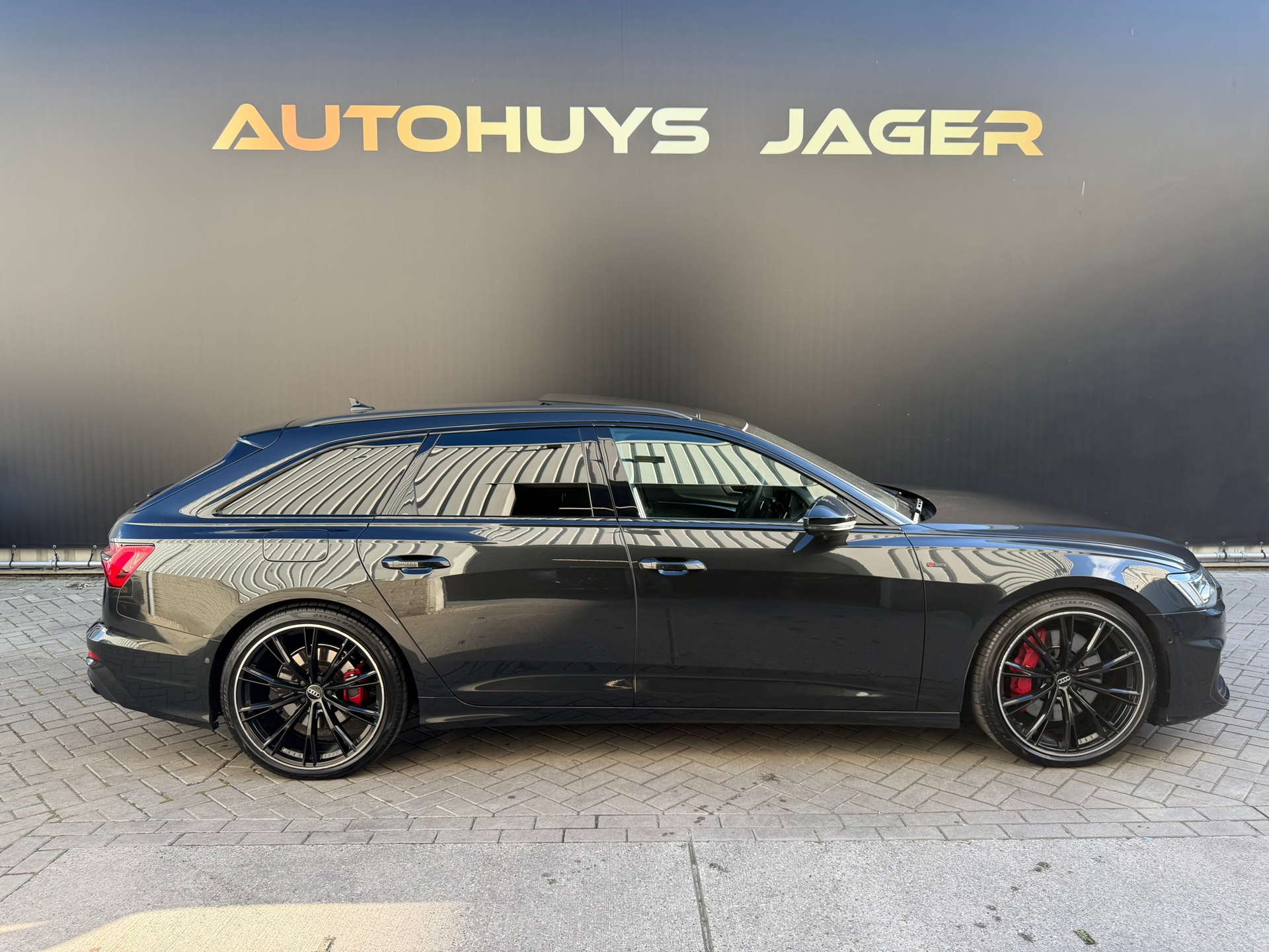 Foto van Audi A6 Avant 55 TFSI E