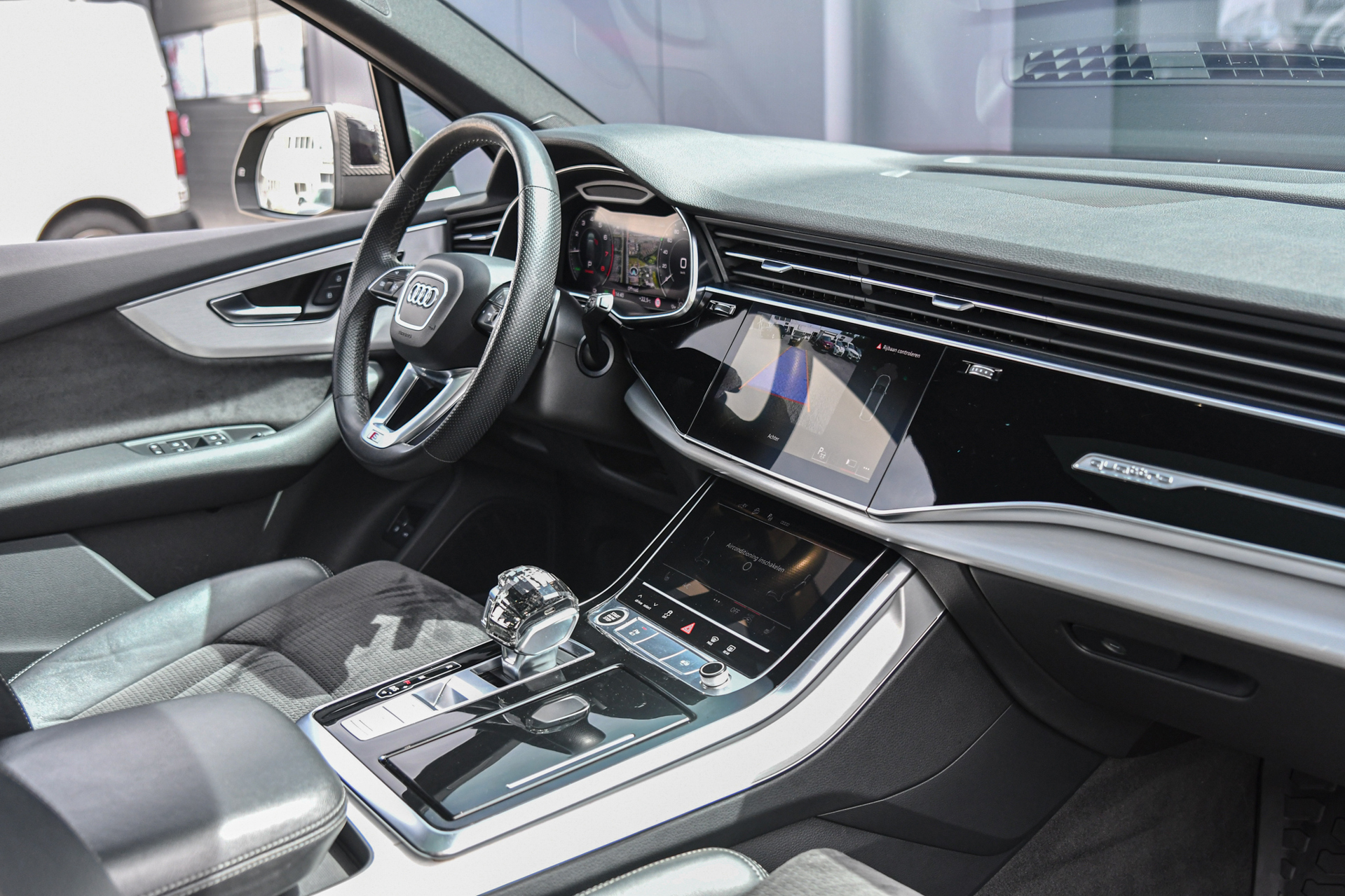Foto van Audi Q7 55 TFSI E