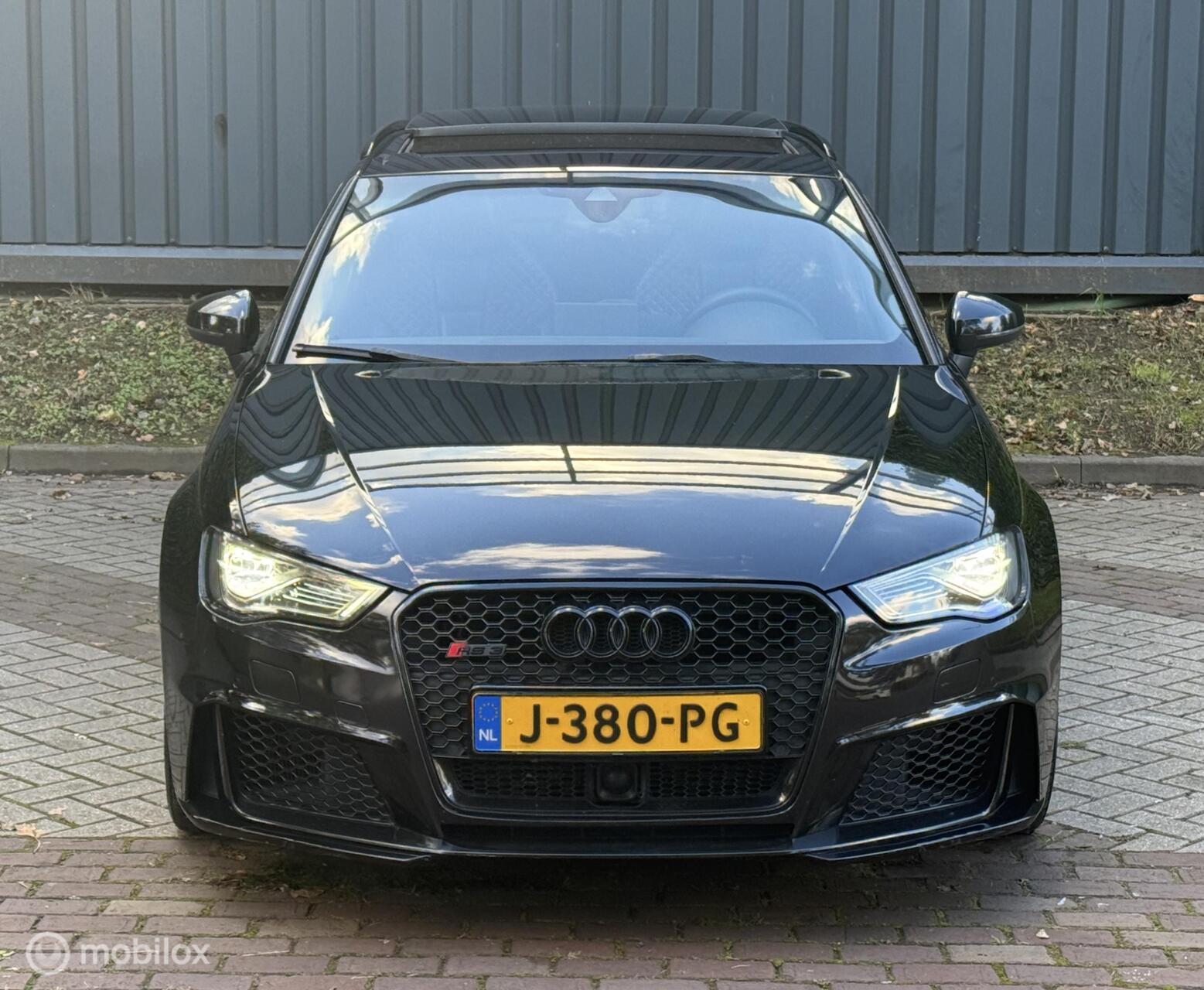 Foto van Audi RS 3 Sportback