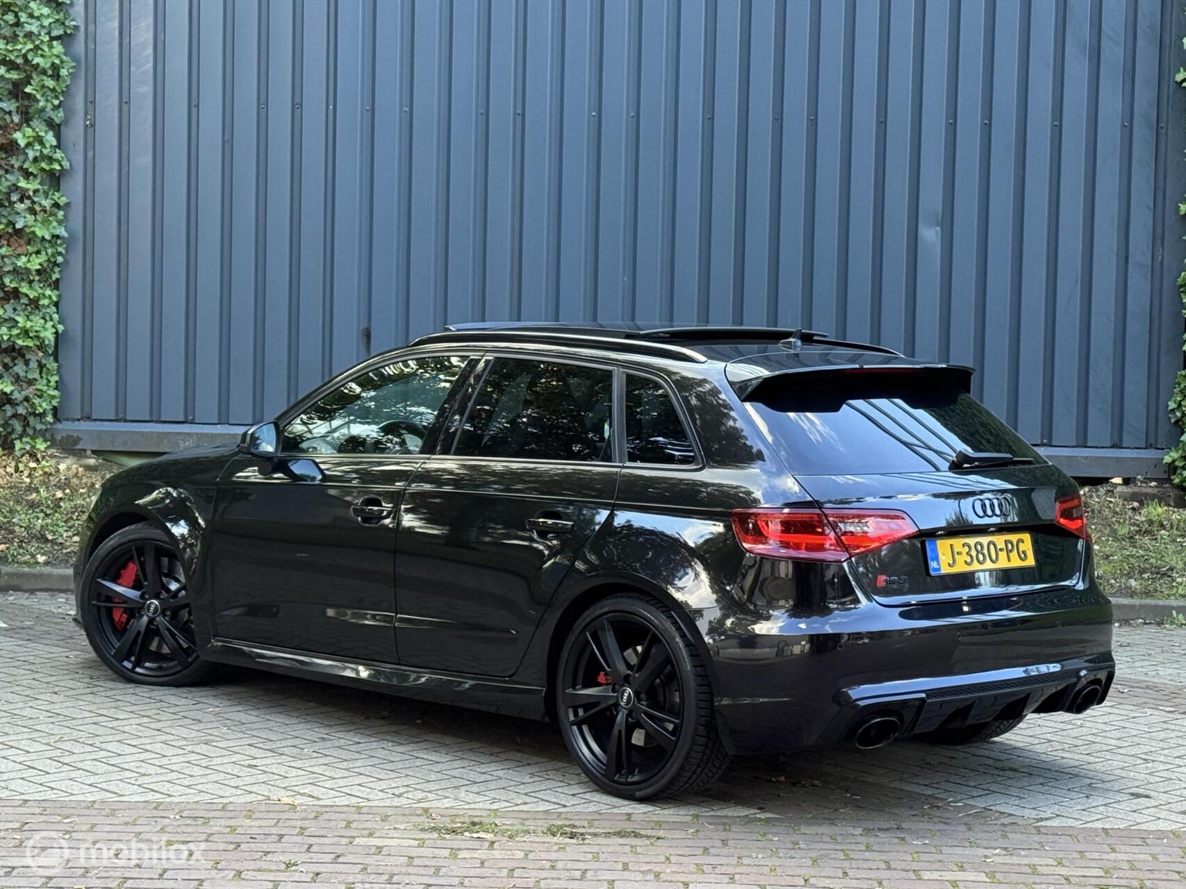 Foto van Audi RS 3 Sportback