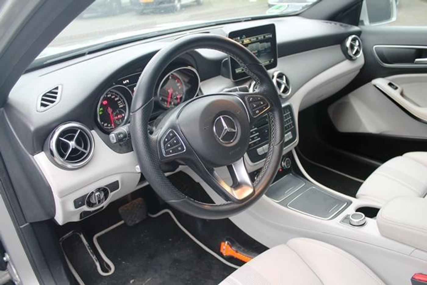 Foto van Mercedes-Benz Gla 180