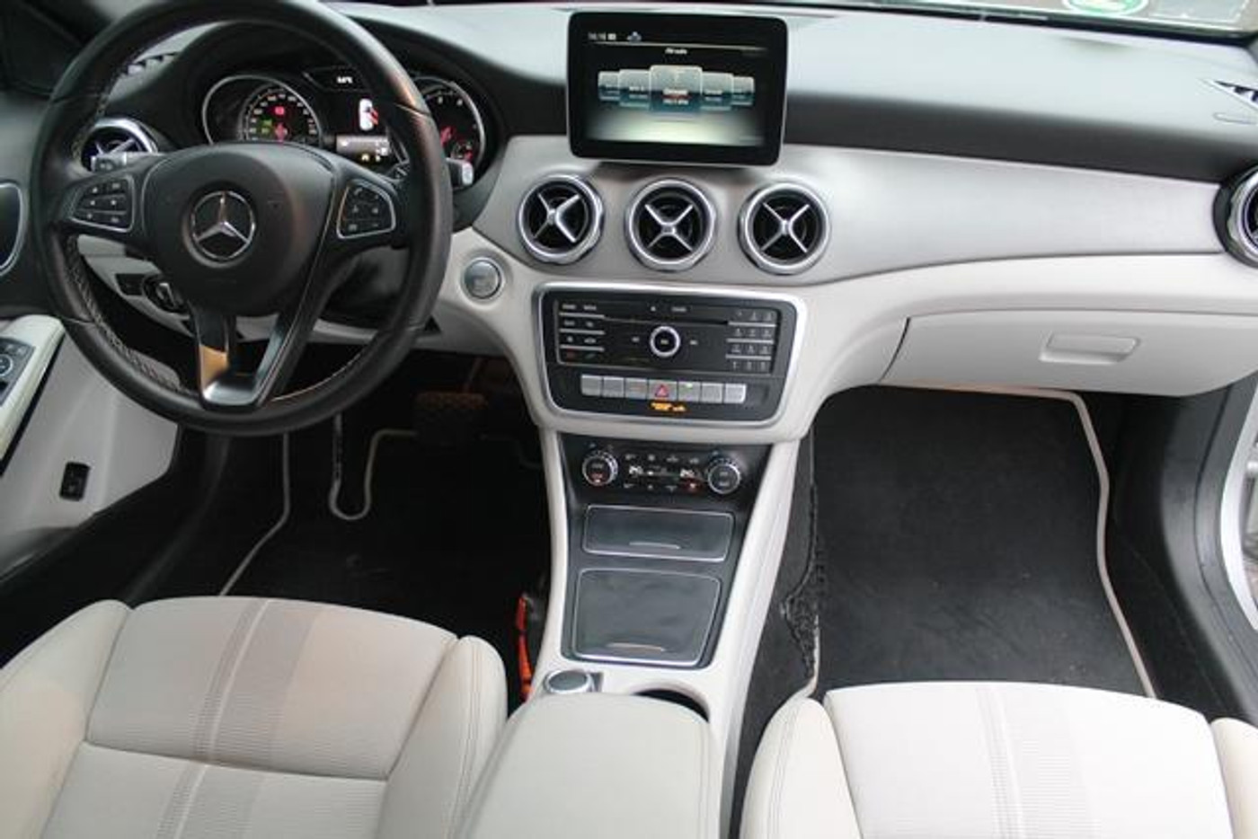Foto van Mercedes-Benz Gla 180