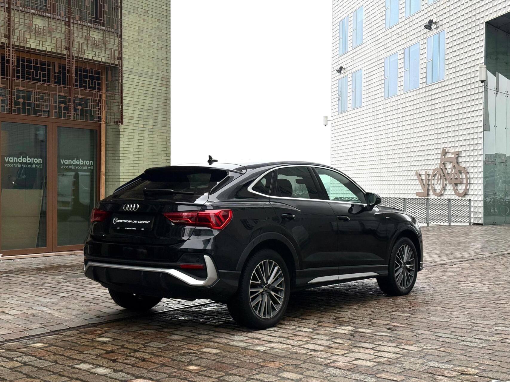 Foto van Audi Q3 Sportback E-tron