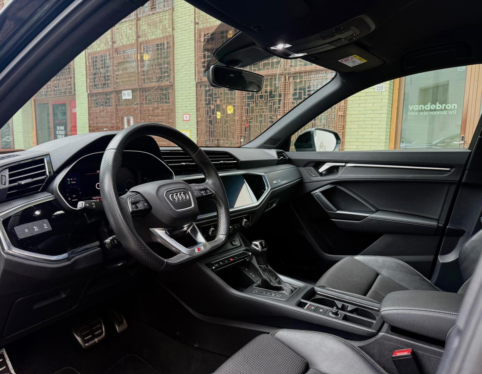 Foto van Audi Q3 Sportback E-tron
