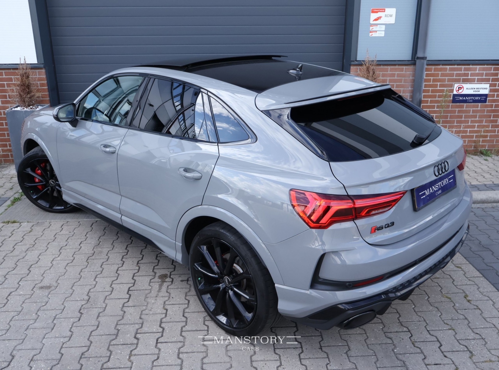 Foto van Audi RS Q3 Sportback
