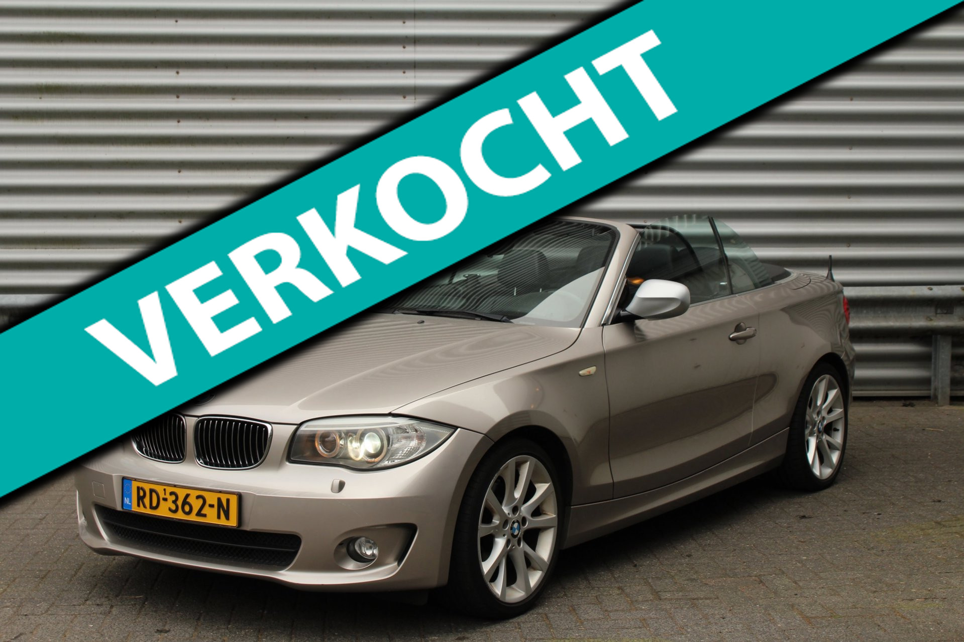 BMW 120i 120i 170pk High Executive AUTOMAAT 2012 - voorkant